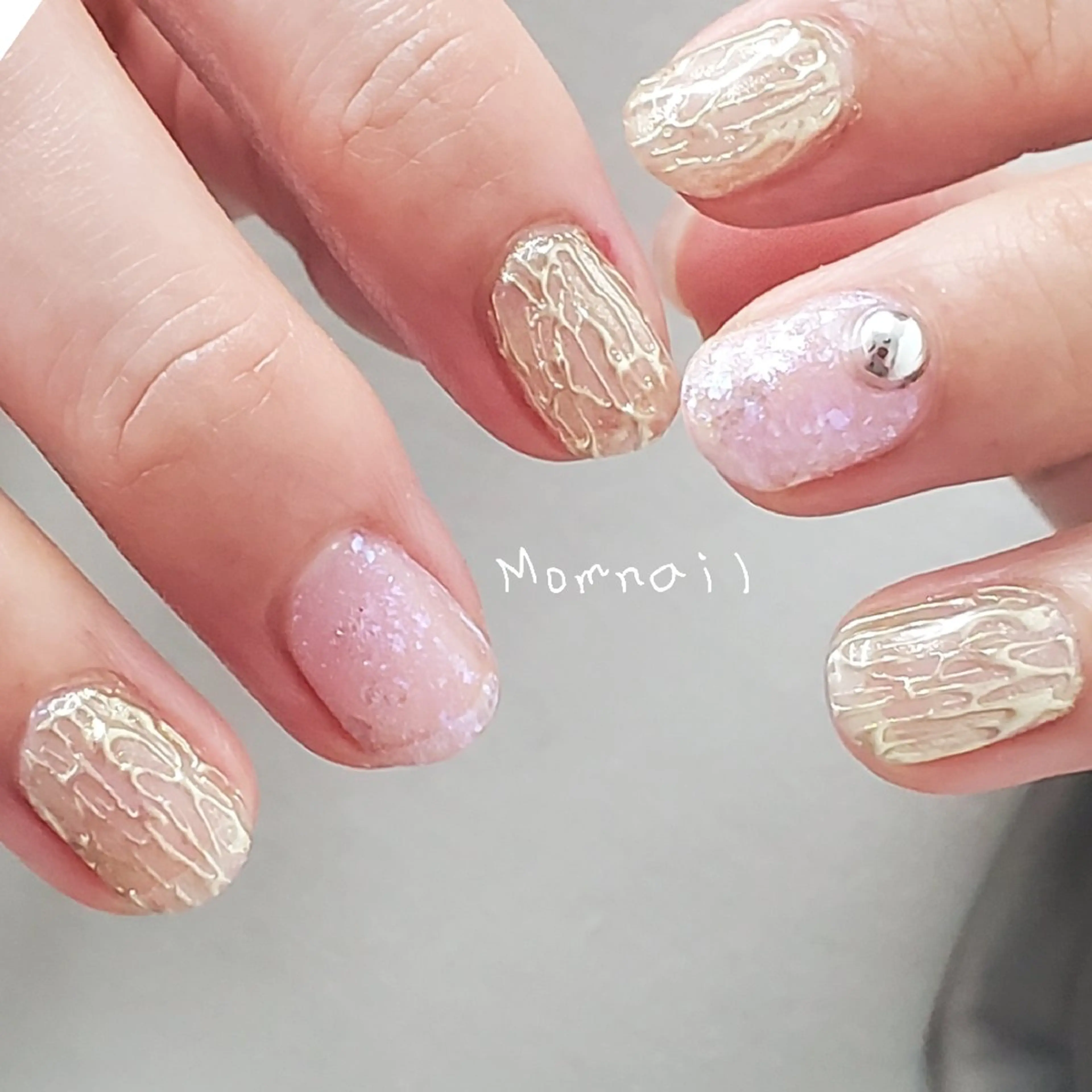 ネイル ニュアンスネイル MOM  原宿店所属・MoM マムネイル原宿のネイルデザイン