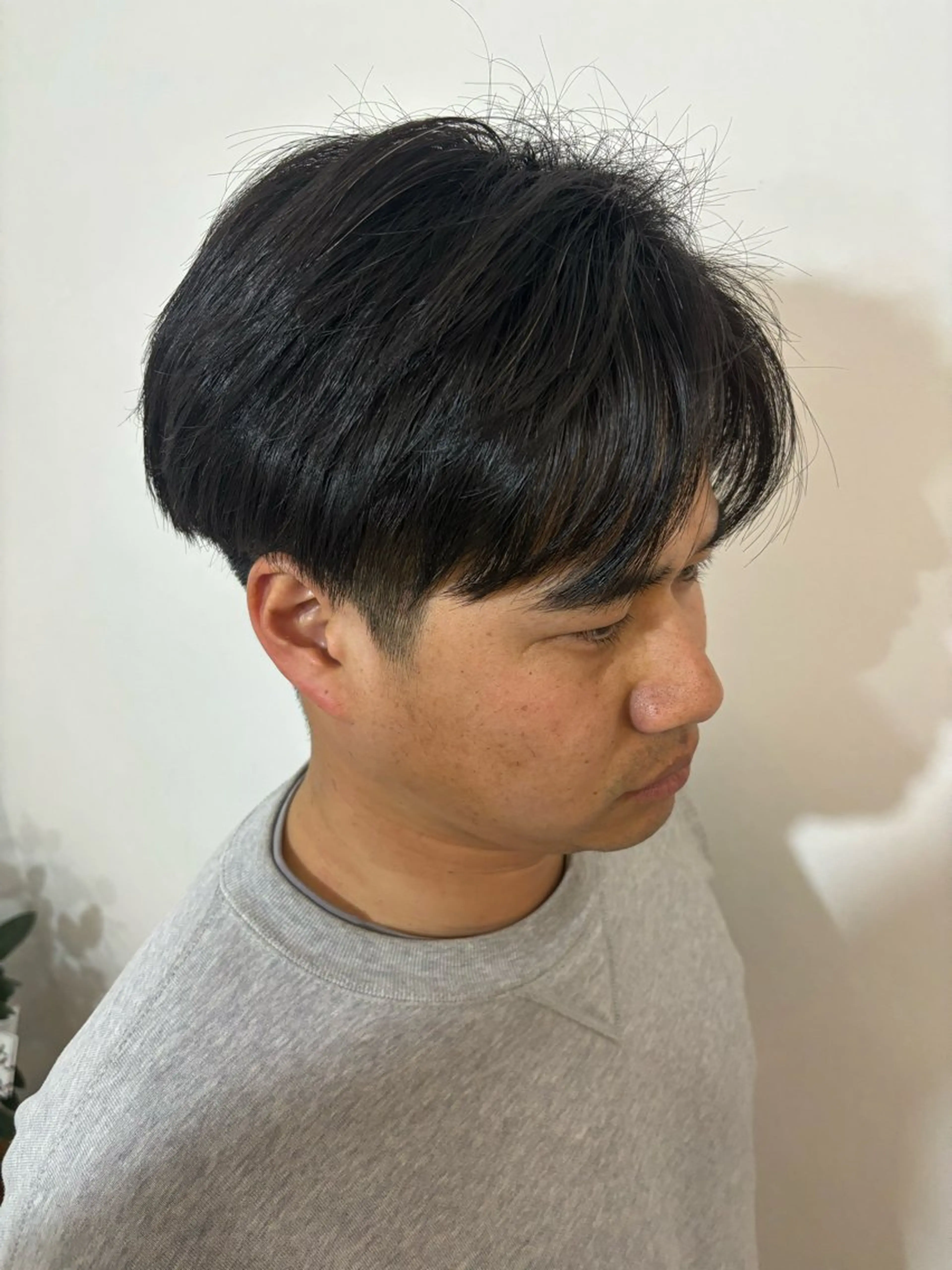 ミディアム メンズ カット 縮毛矯正 穐田 航のヘアスタイル