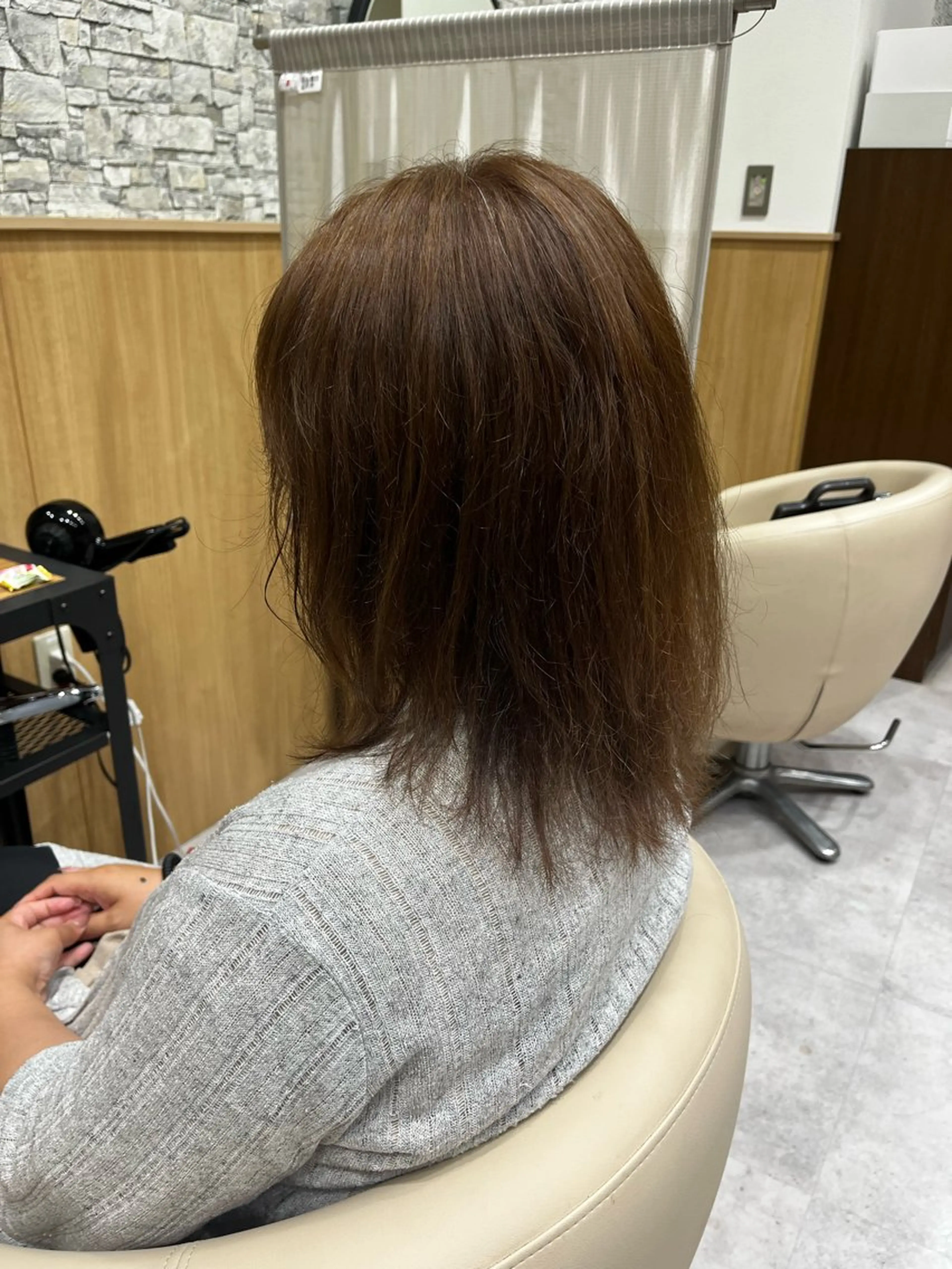 ミディアム 東條 早希のヘアスタイル