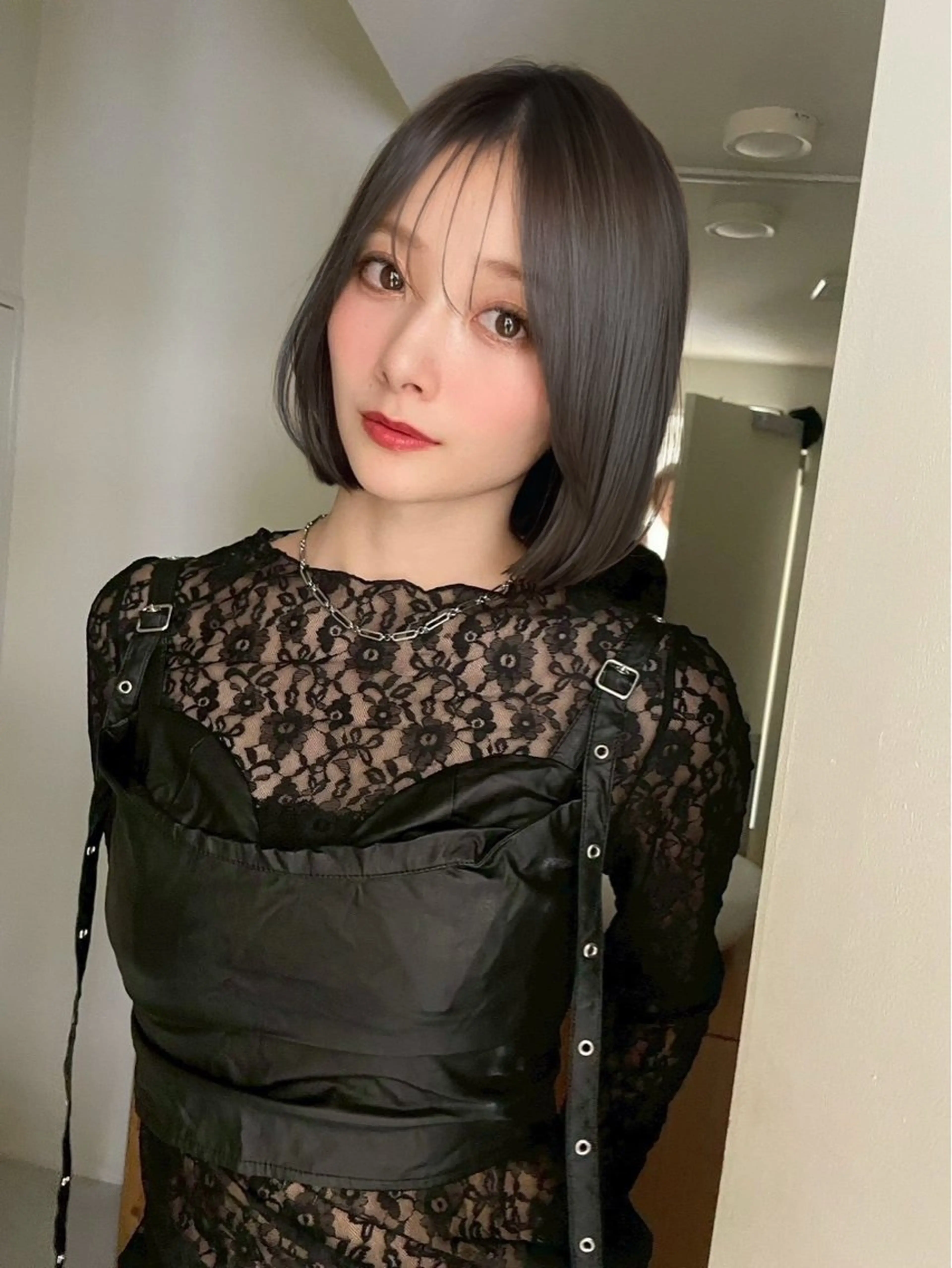 ミディアム ボブ 艶髪ハイトーン 💎凜💎のヘアスタイル