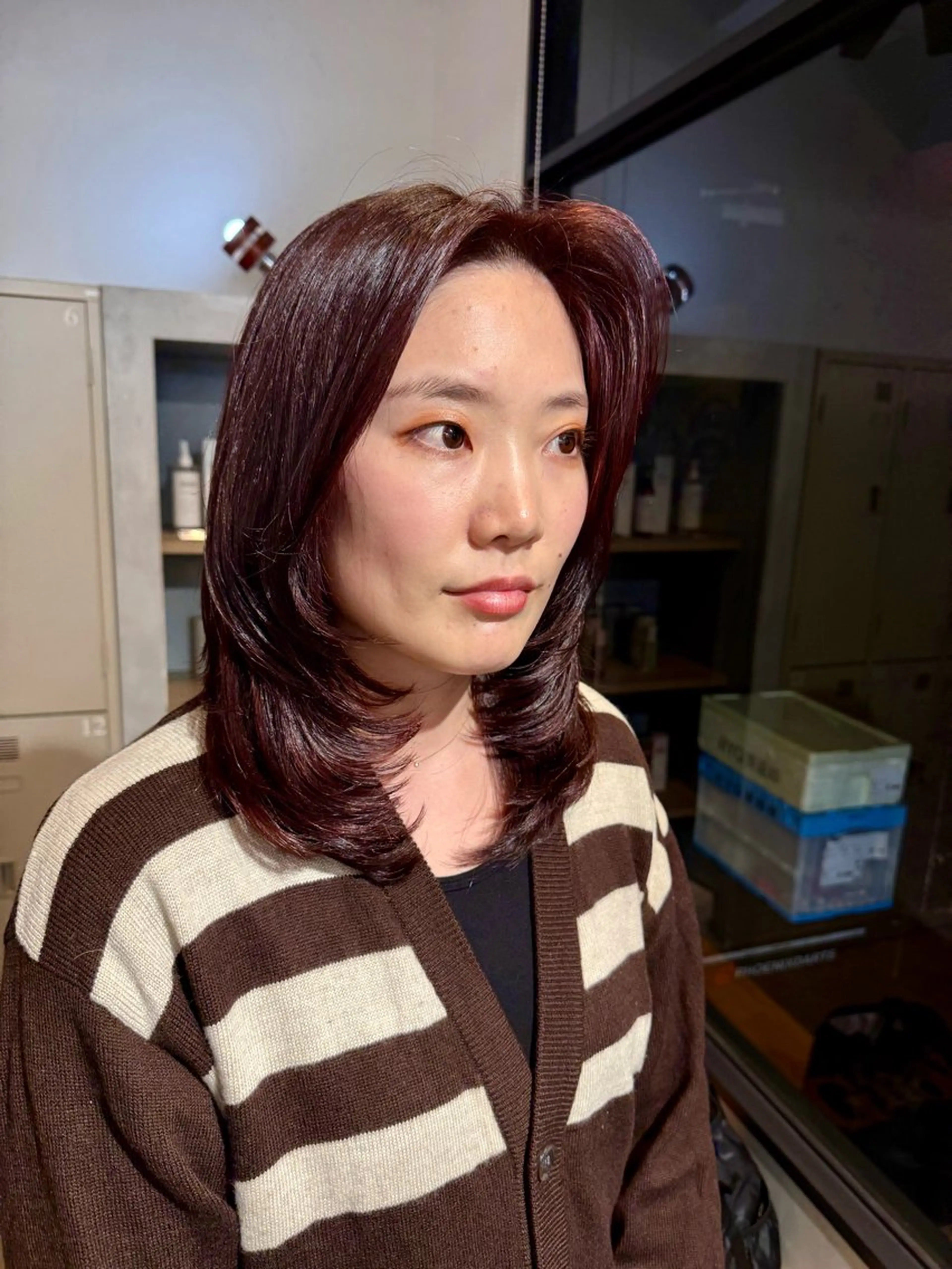 ミディアム カラー カット ヘアカラー トリートメント 色気レイヤー& ショートはお任せ🌟のヘアスタイル