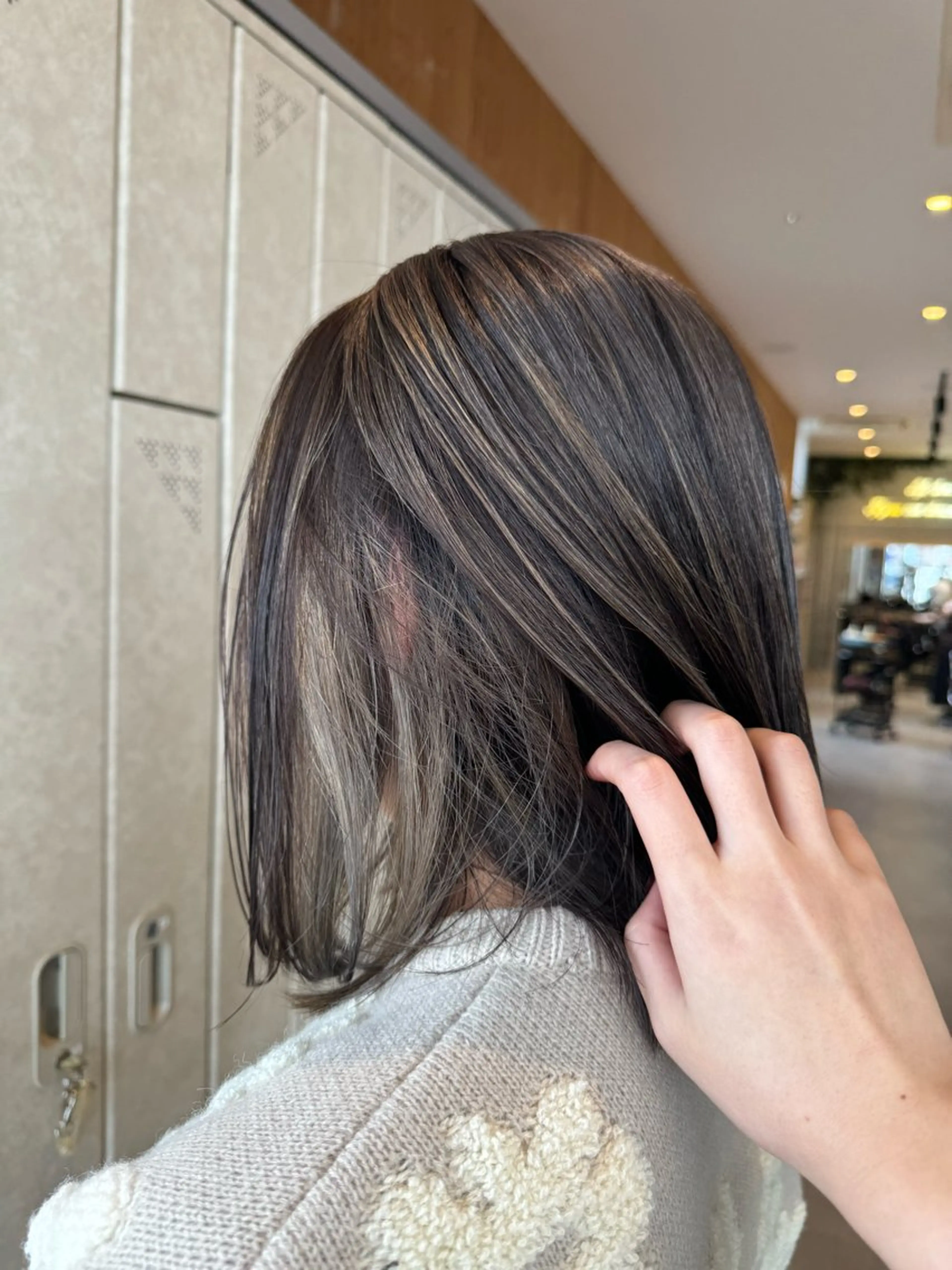 ミディアム カラー ハイライトカラー ハイライト hair S.coeur emu所属・黒木 日那のヘアスタイル