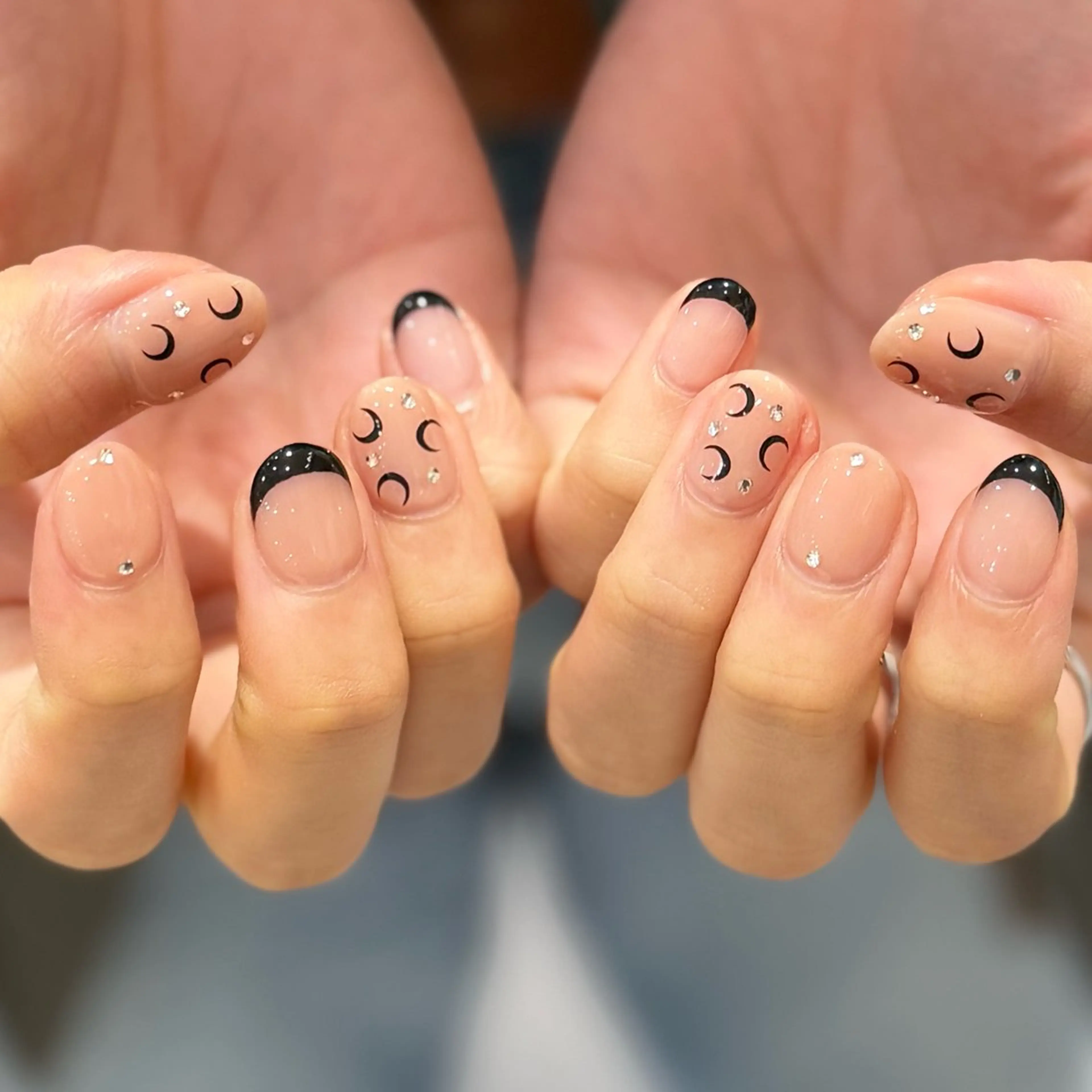 ネイル ハンドネイル chika .のネイルデザイン