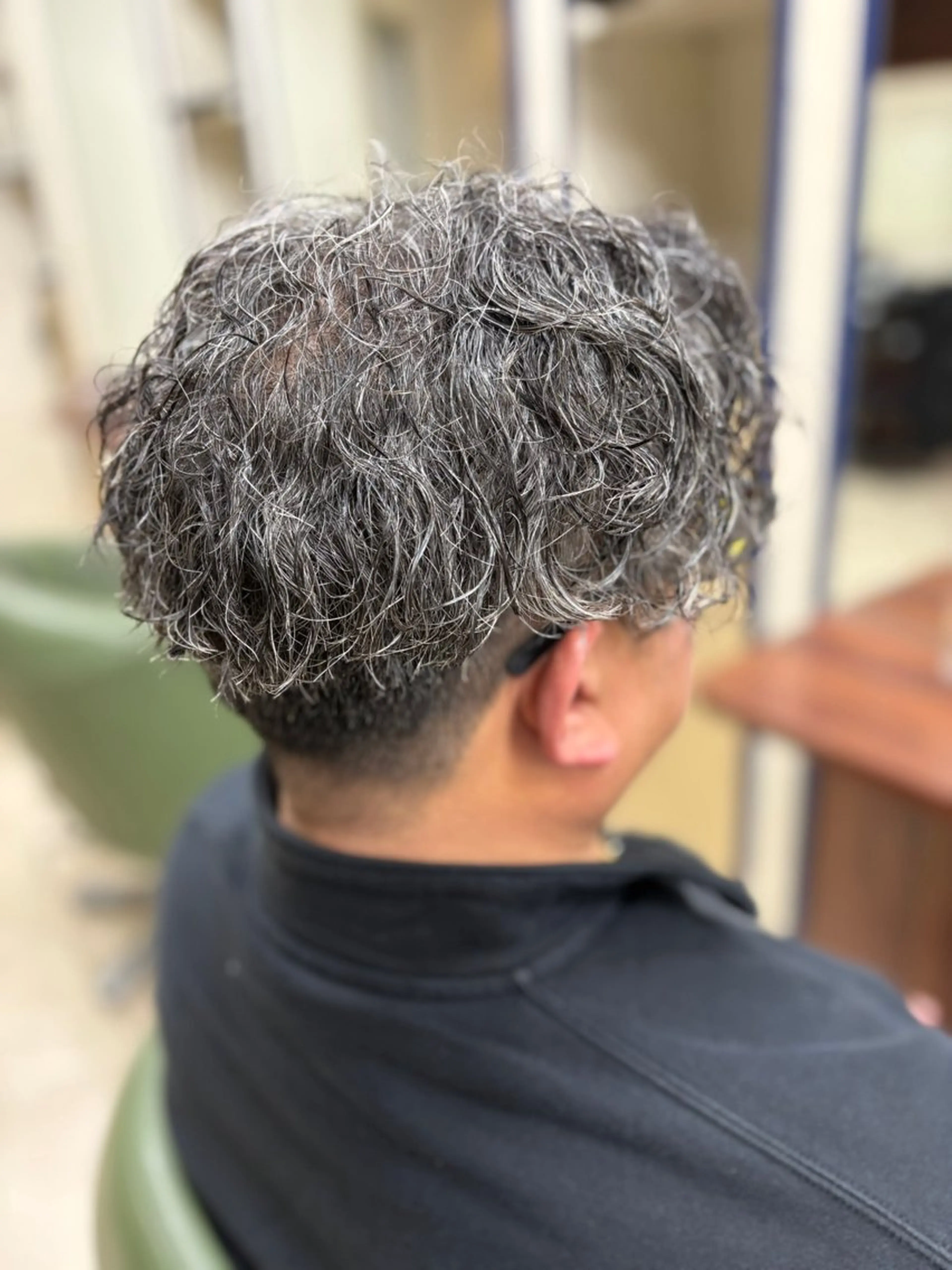 ミディアム ミディアムパーマ カット パーマ Li L'西宮所属・ドンキ西宮のサロン★ リョウのヘアスタイル