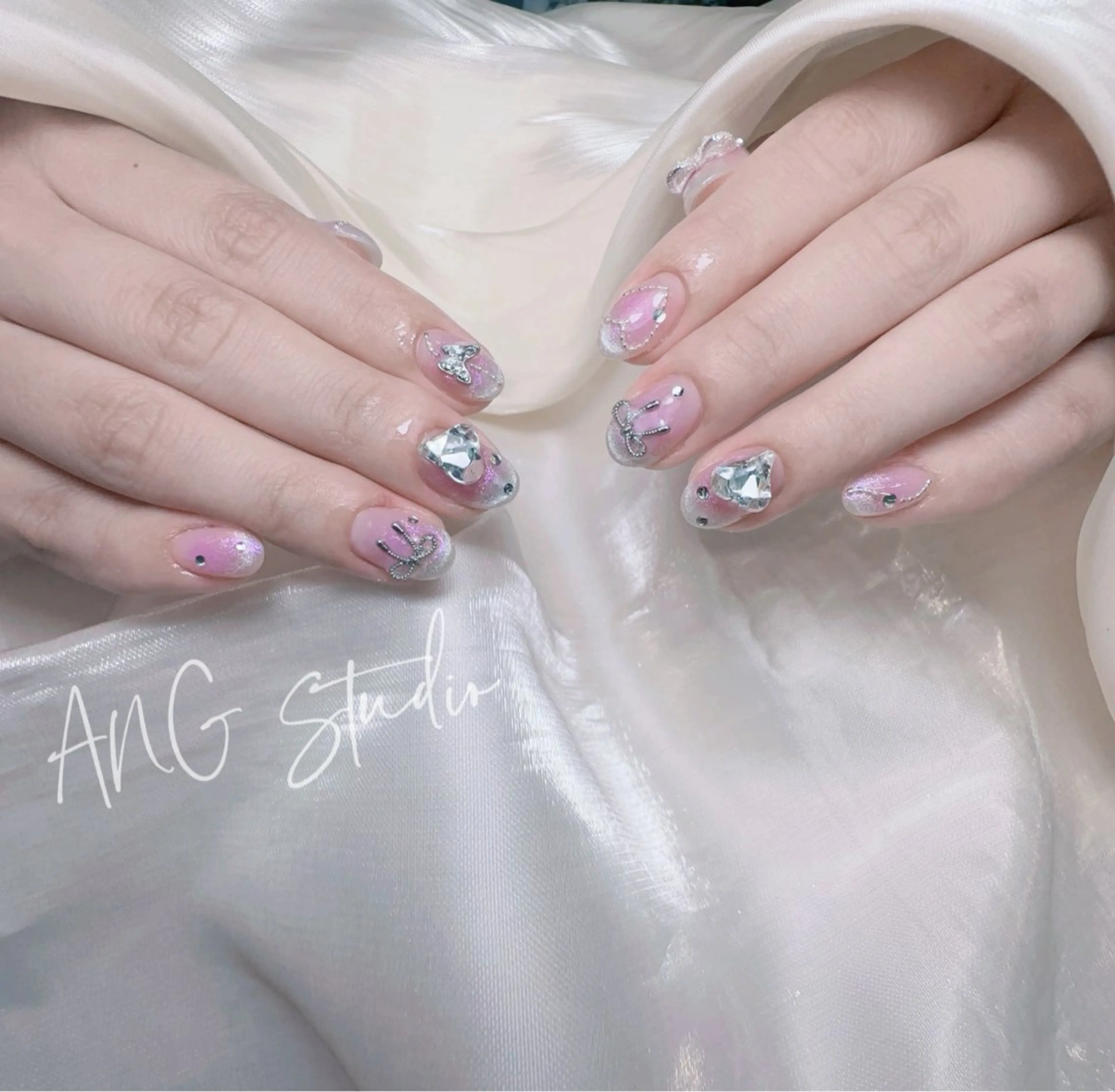ネイル ハンドネイル ハンドケア ANG Studioのネイルデザイン