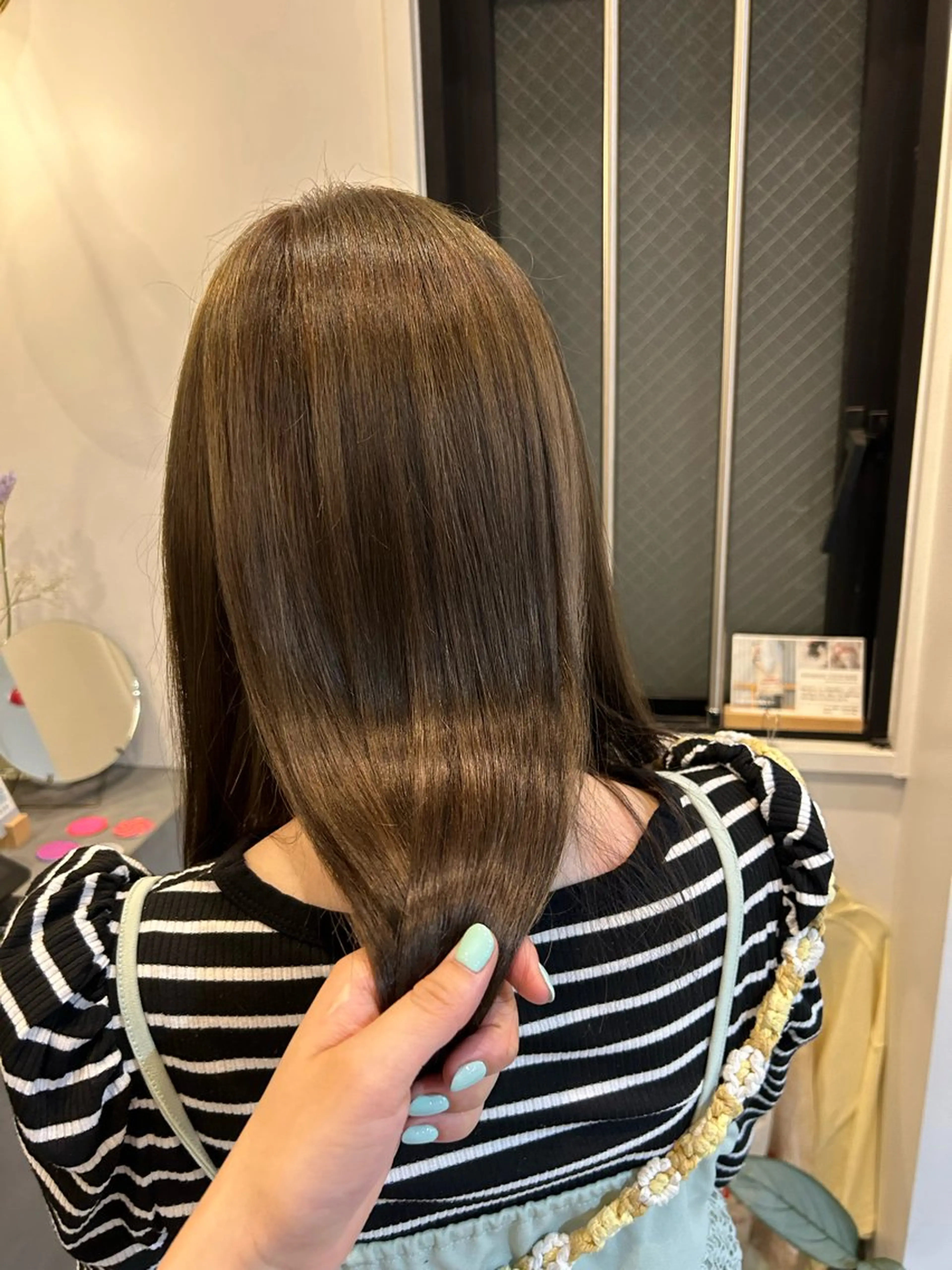 カラー ブラウンカラー オリーブブラウン the　hinc所属・ひな🐥 ボブ/ハイトーン🫧のヘアスタイル