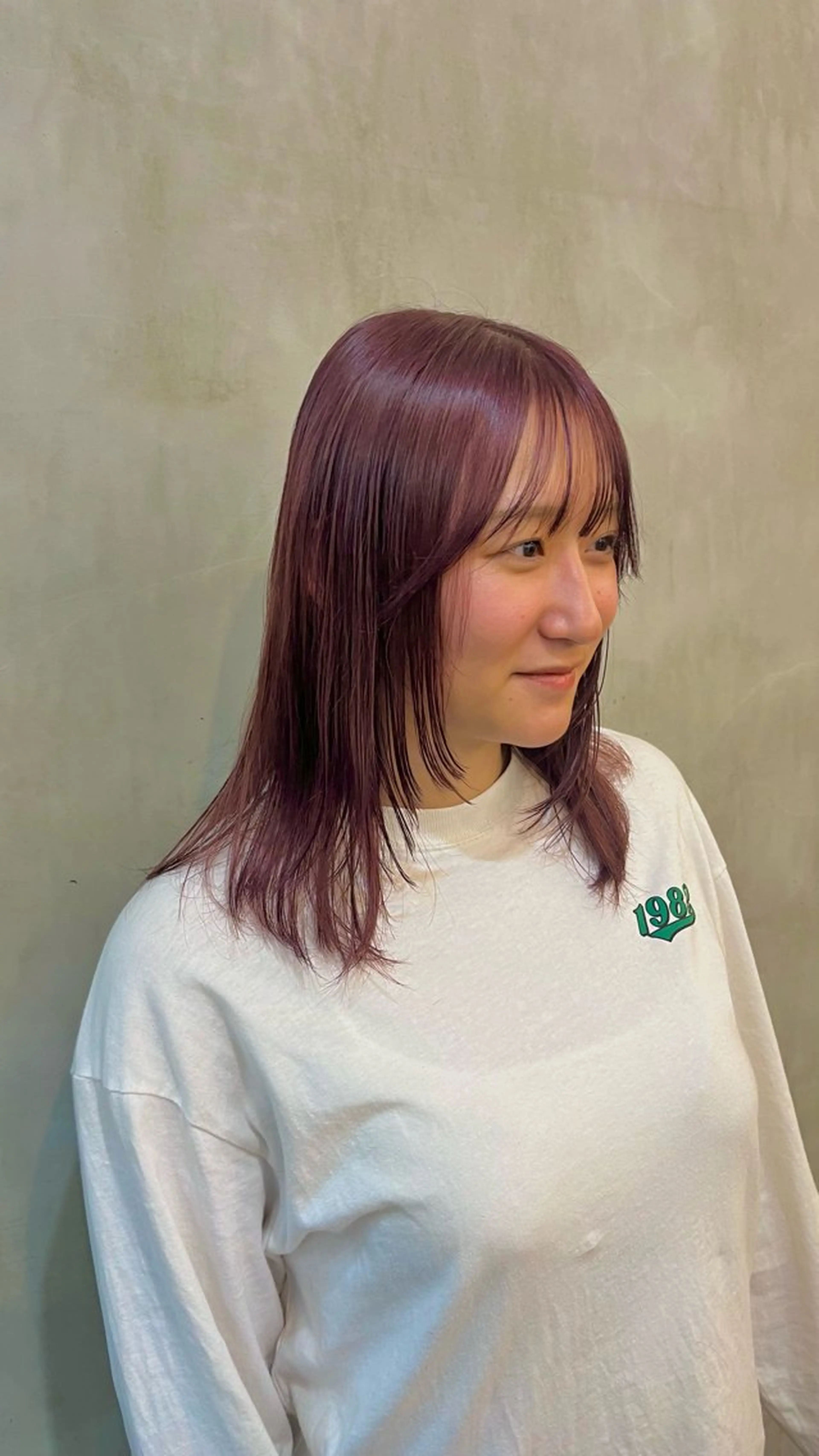 ミディアム カラー 艶カラー✨️ 須澤亮斗のヘアスタイル