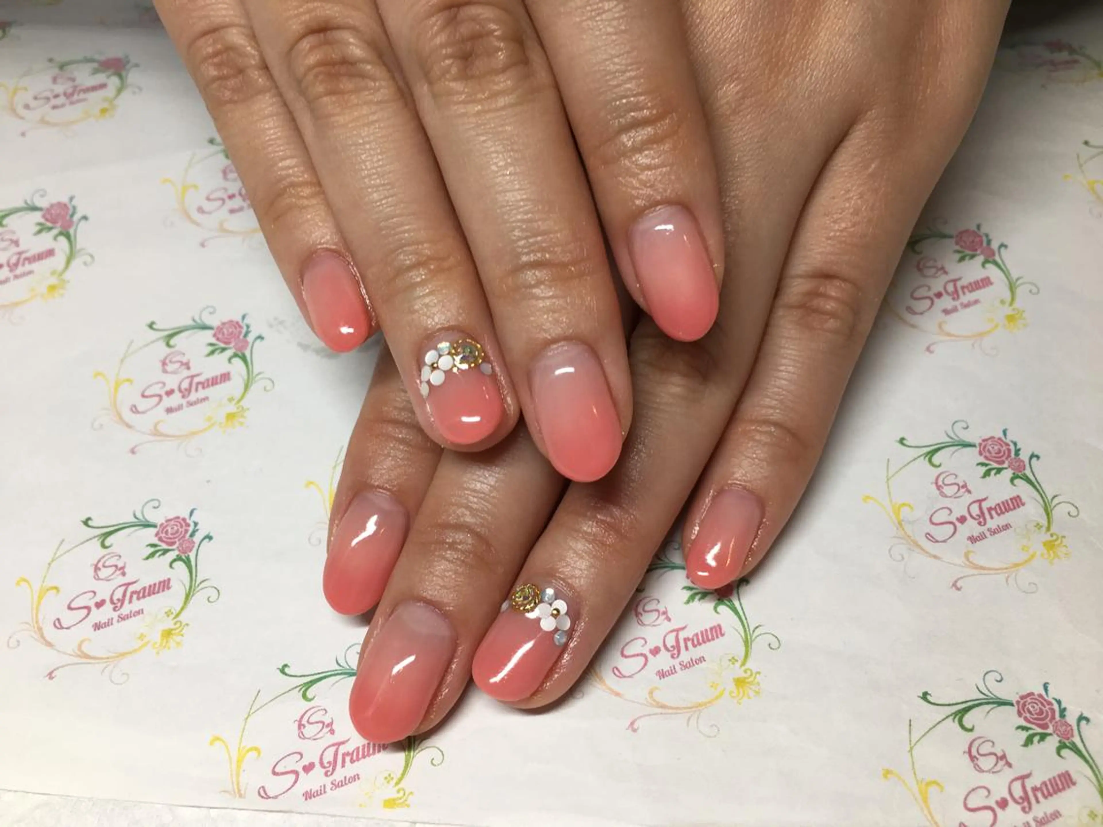 ネイル Nail Salon S-Traum所属・Nail Salon S-Traumのネイルデザイン