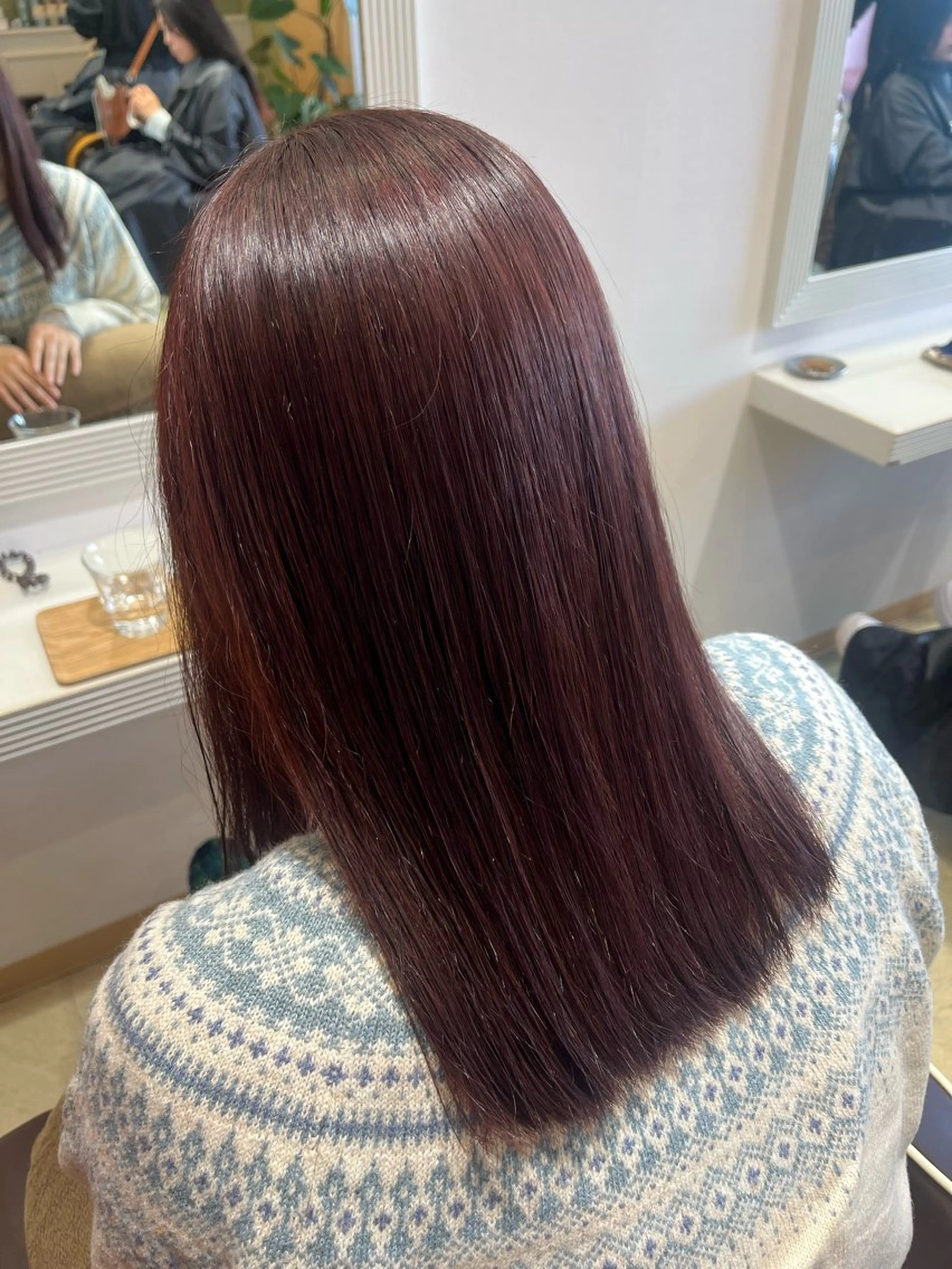 セミロング カラー カット ヘアカラー トリートメント ベージュカラー⌇﻿ くびれヘア.𐙚心音のヘアスタイル