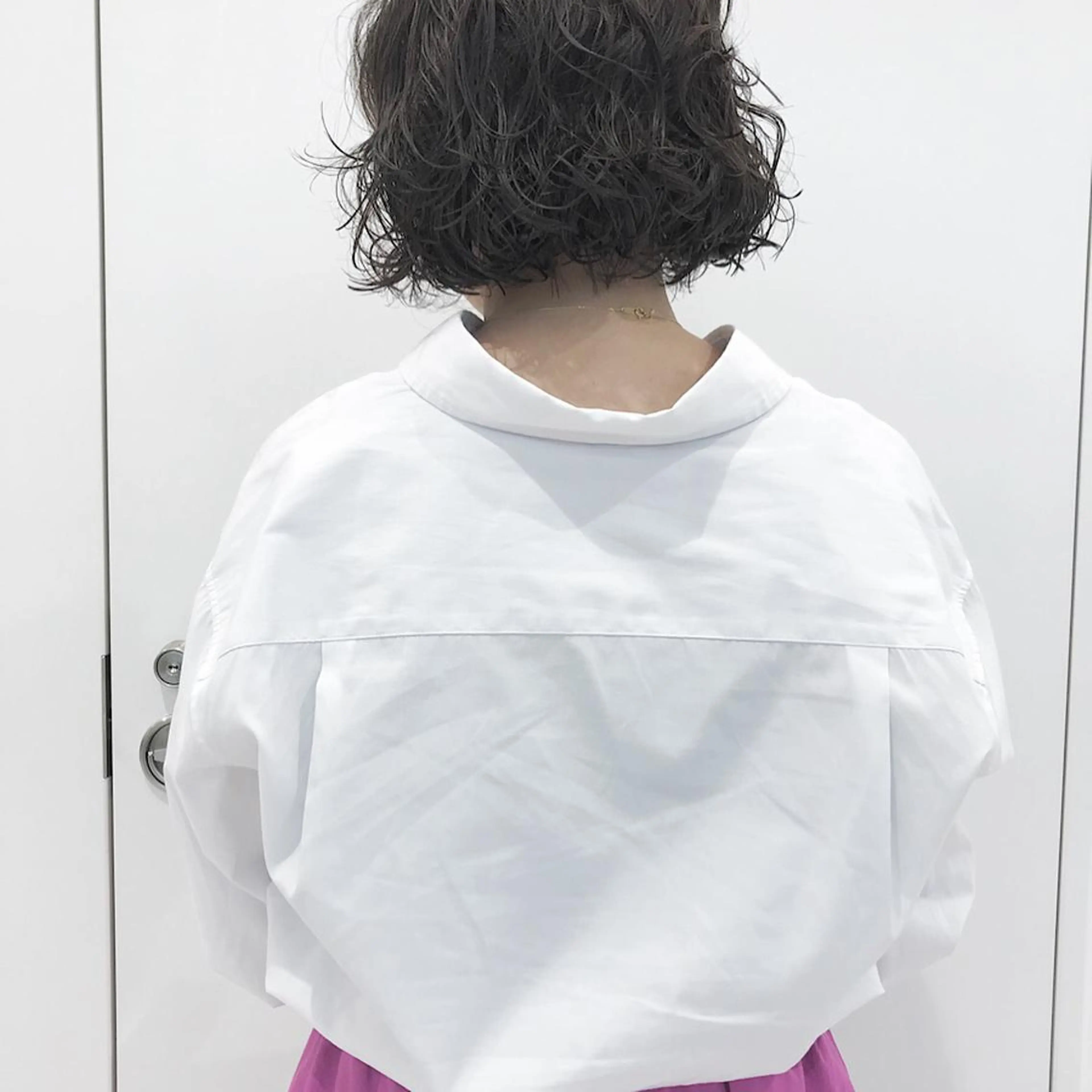 ショート パーマ 切りっぱなしボブ ボブ AGU akariのヘアスタイル