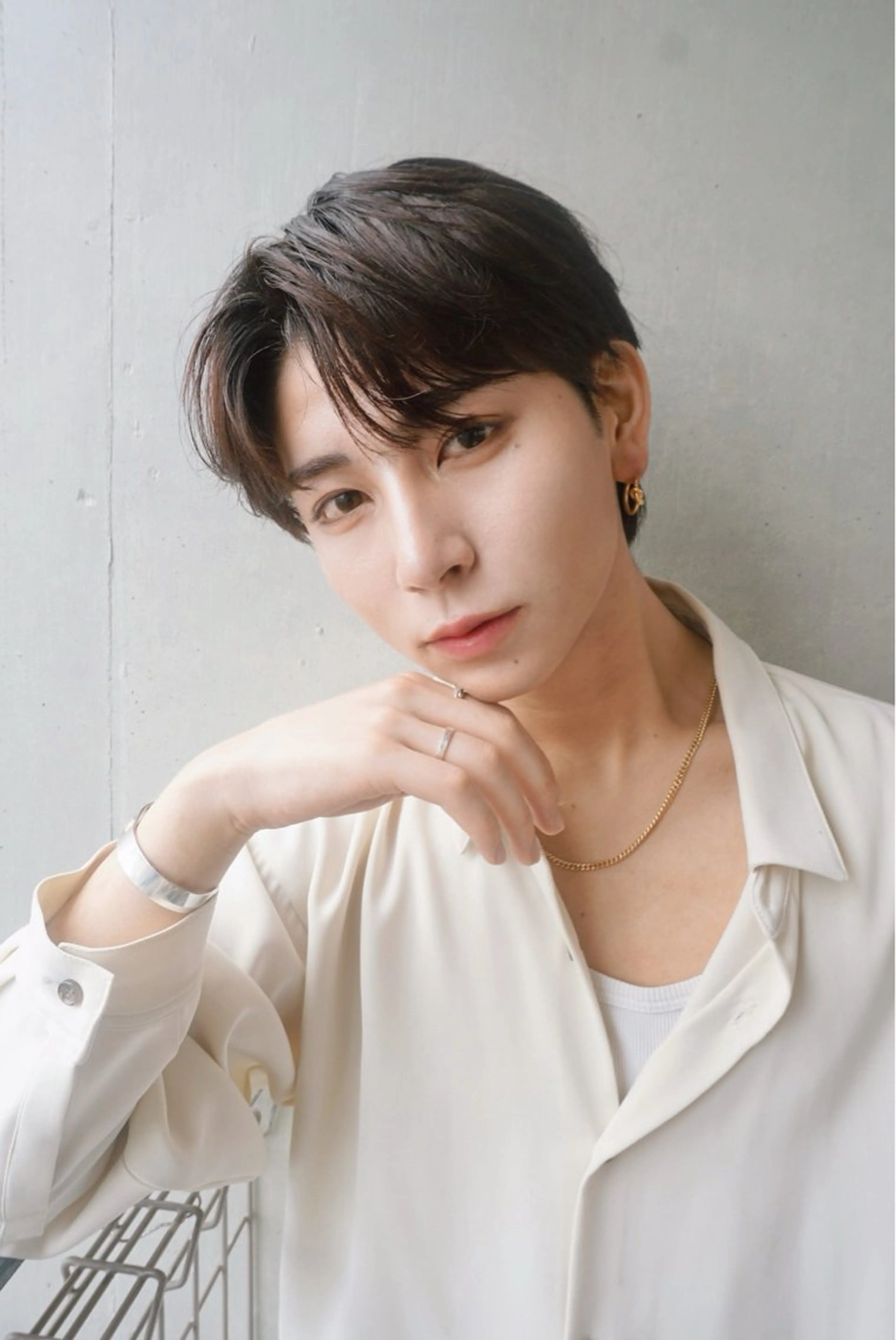 メンズ センターパート RIKI/センター パート/メンズパーマのヘアスタイル