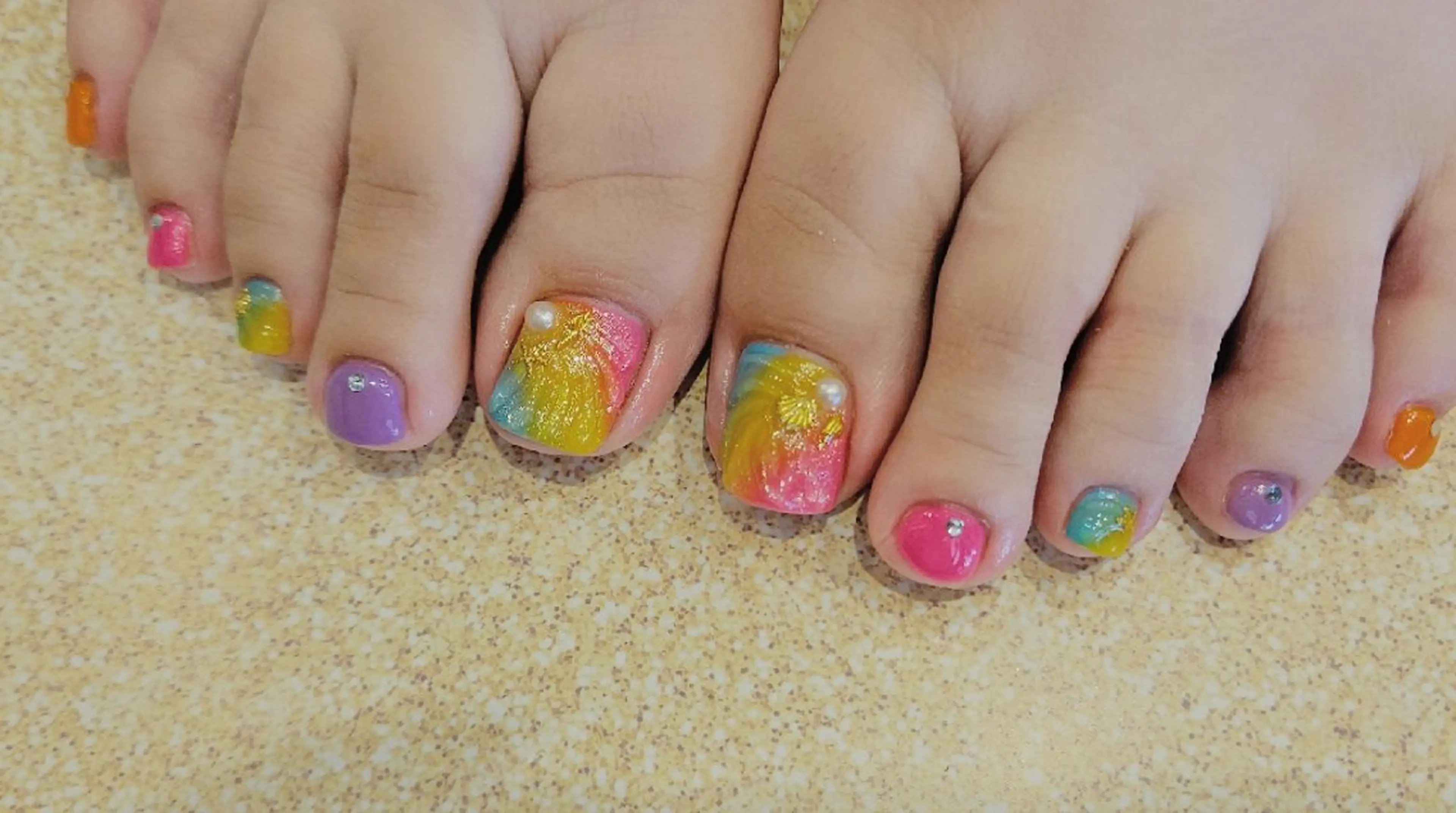 ネイル フットネイル 関口 友菜のヘアスタイル