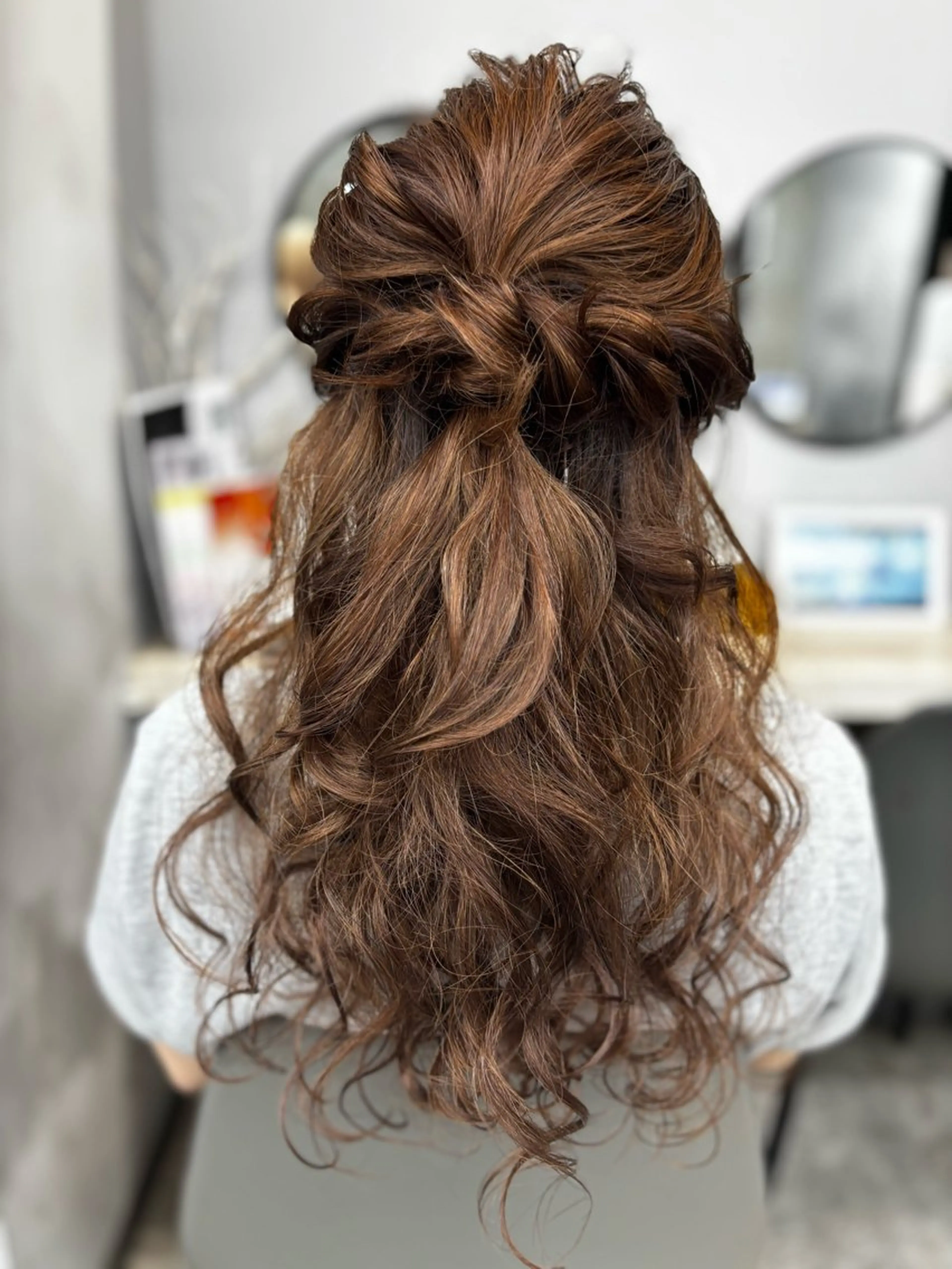 ヘアアレンジ 切りっぱなしボブ ボブ サイドバング ヘアセット 🌟髪質改善ケアカラ ー美髪縮毛矯正y🌟のヘアスタイル