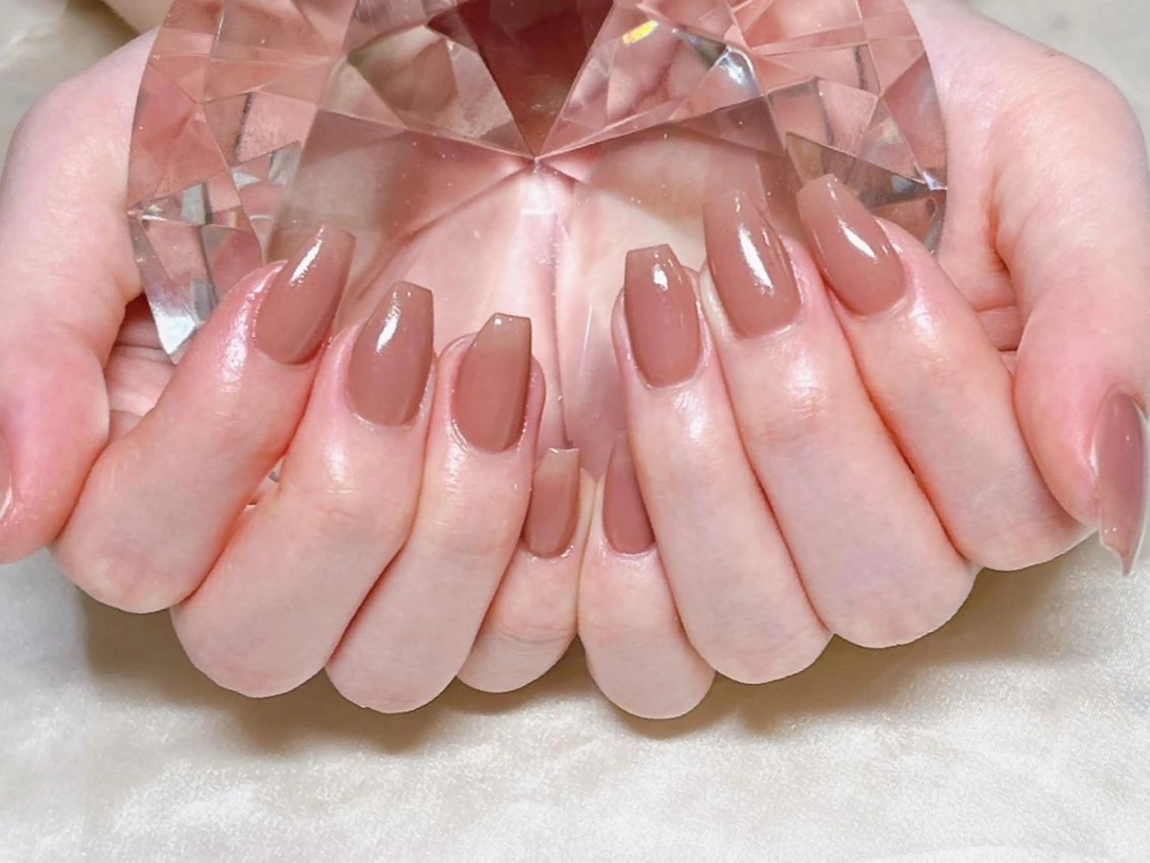 ネイル マツエク・マツパ アイブロウ 韓国風マツエク パリジェンヌラッシュリフト まつげパーマ ワンホンマツエク 長さ出し ハンドネイル Nail&eye Belire 新宿のネイルデザイン