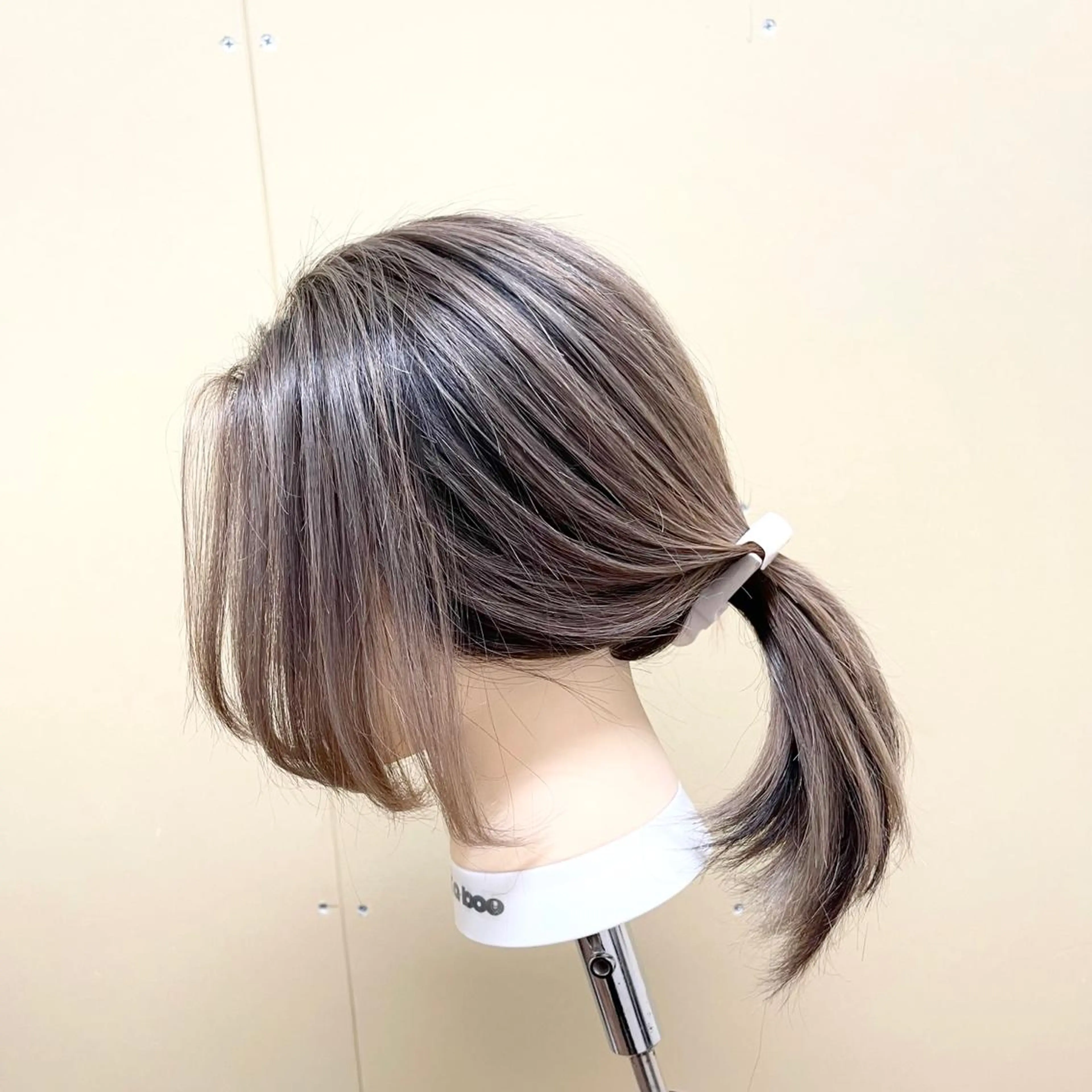 ミディアム カラー ヘアアレンジ バレイヤージュ デザインカラー ハイライトカラー 外国人風カラー ハイライト カット ヘアカラー トリートメント アンドウ ユウ/ レイヤーカット/韓国のヘアスタイル