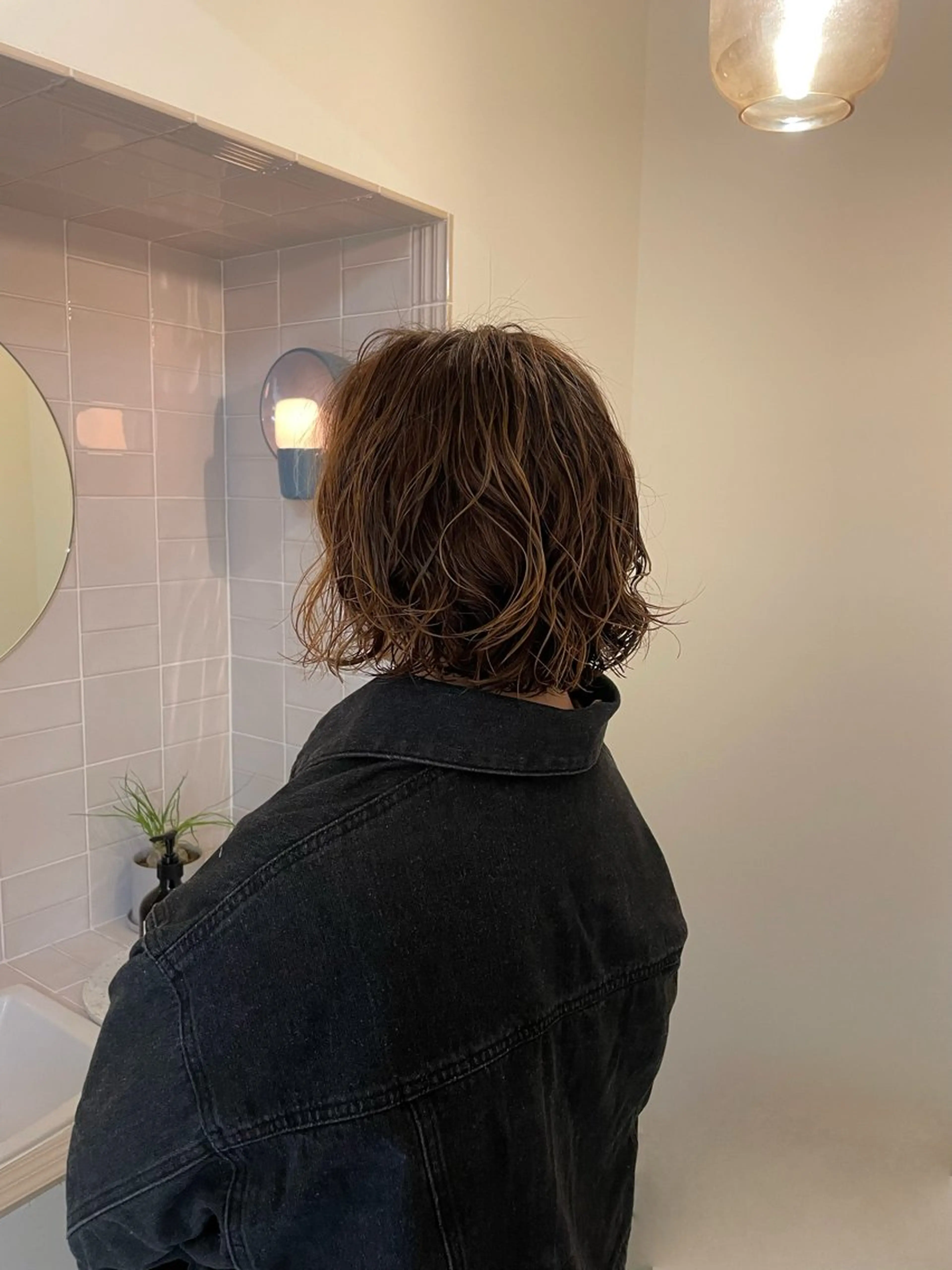 ミディアム パーマ 菱田 愛果のヘアスタイル