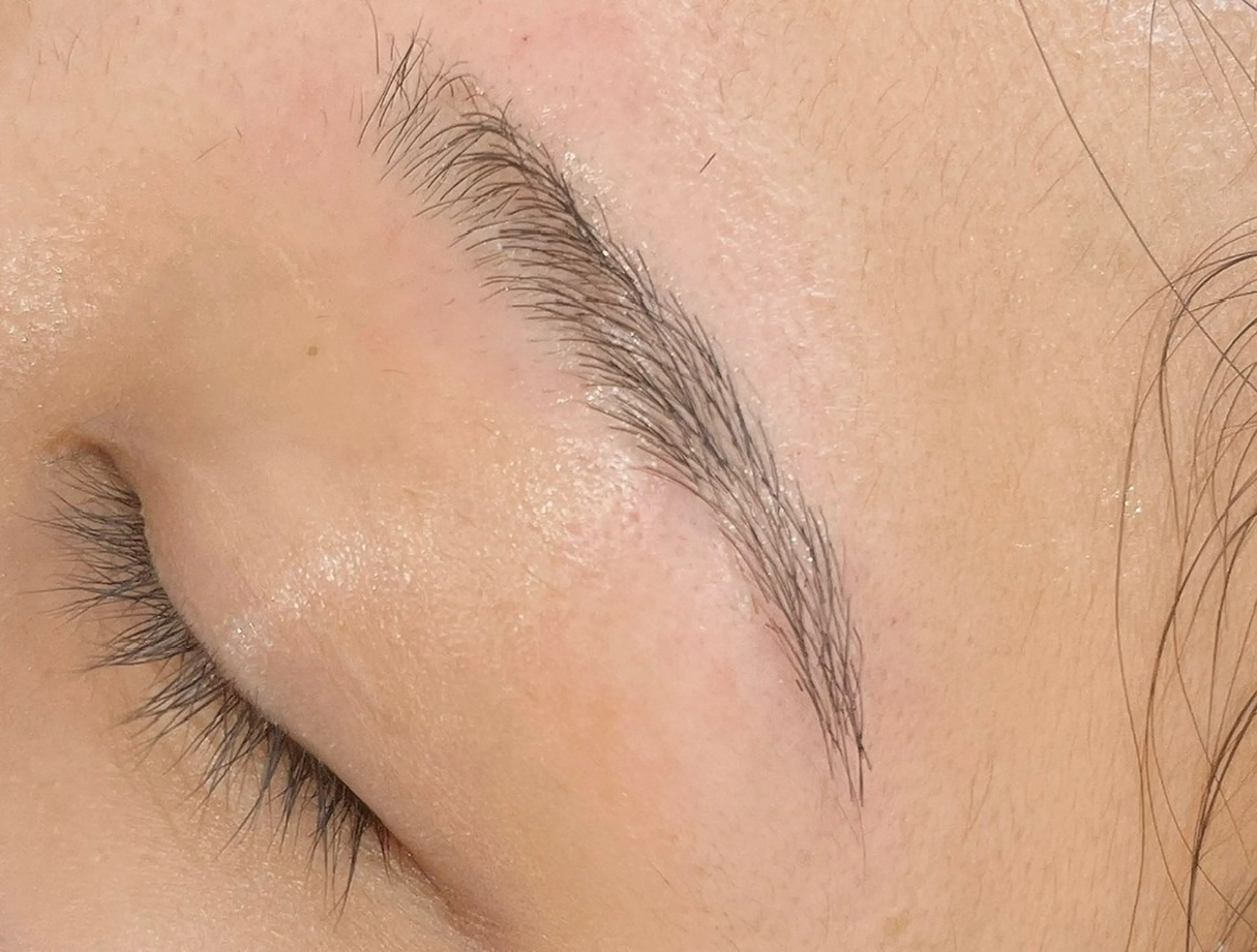 アイブロウ ワックス脱毛 Mia.rosa所属・光フェイシャル・脱毛 MIA.ROSAの眉毛・アイブロウイメージ