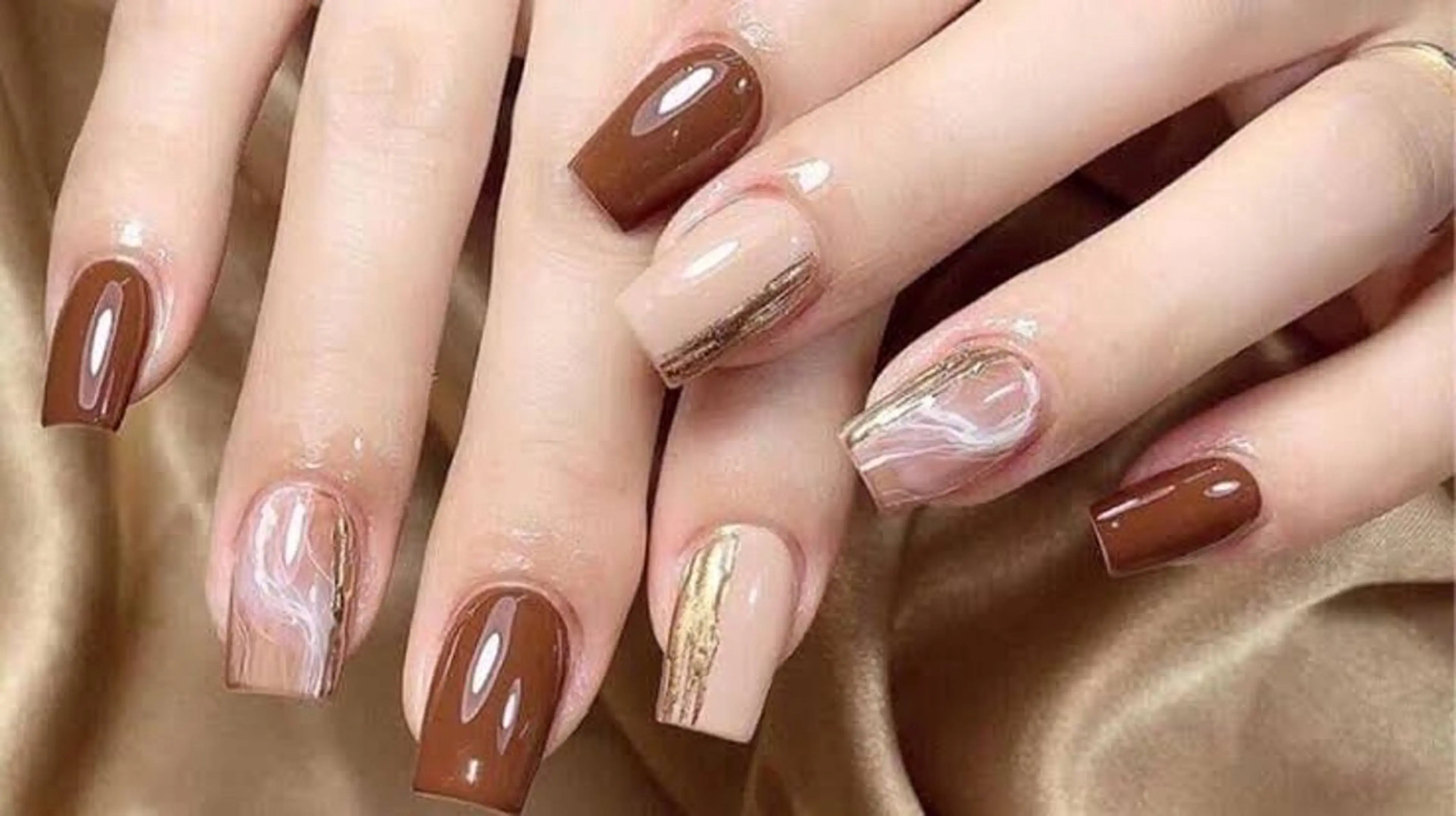ネイル アートネイル 成人式 ジェルネイル ニュアンスネイル ネイルチップ Kora Nailのネイルデザイン