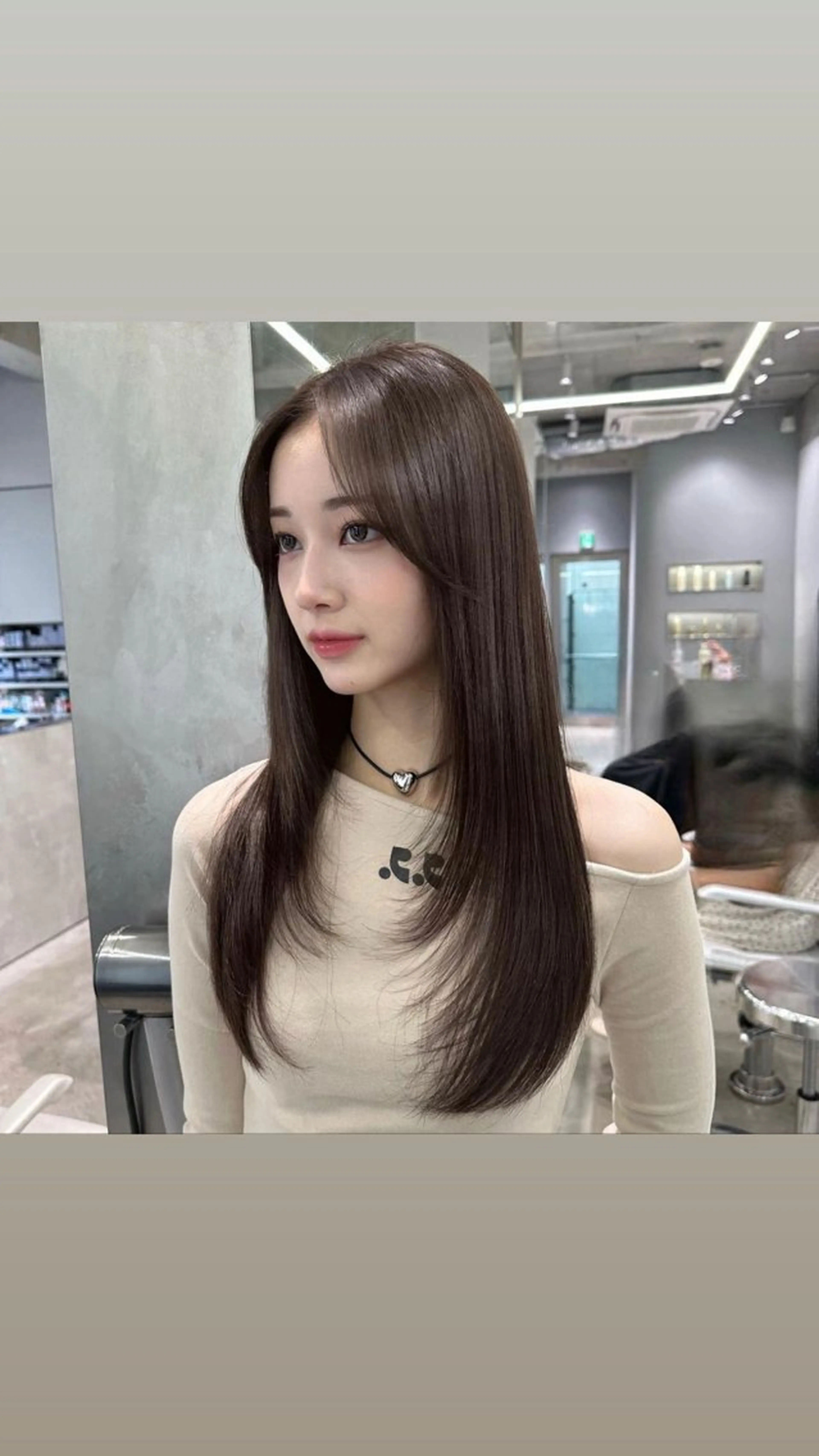 セミロング AHNKISM所属・似合わせカット💎 トレンドレイヤーのヘアスタイル