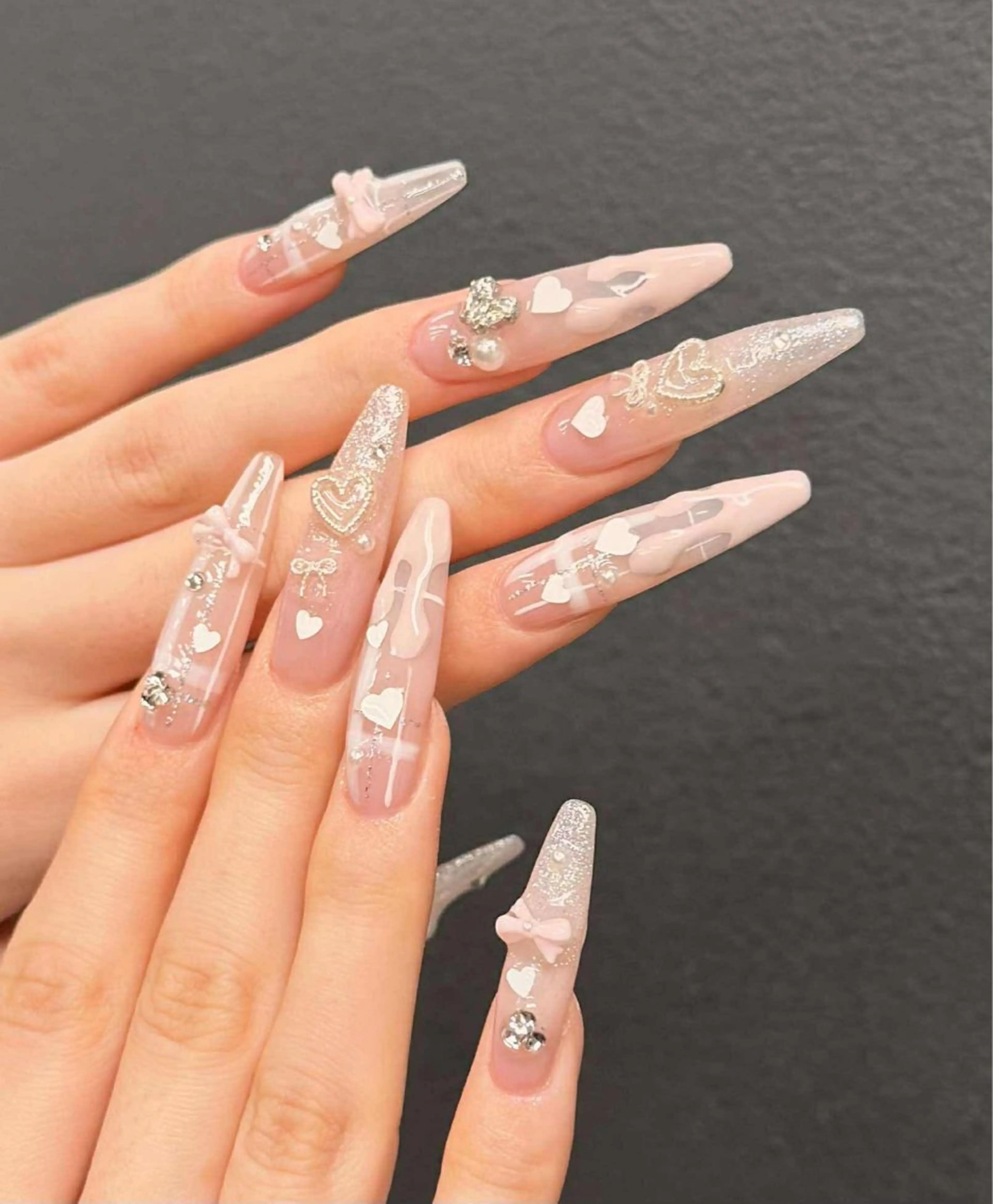 ネイル ハンドネイル Tini ANA.CHUOのネイルデザイン