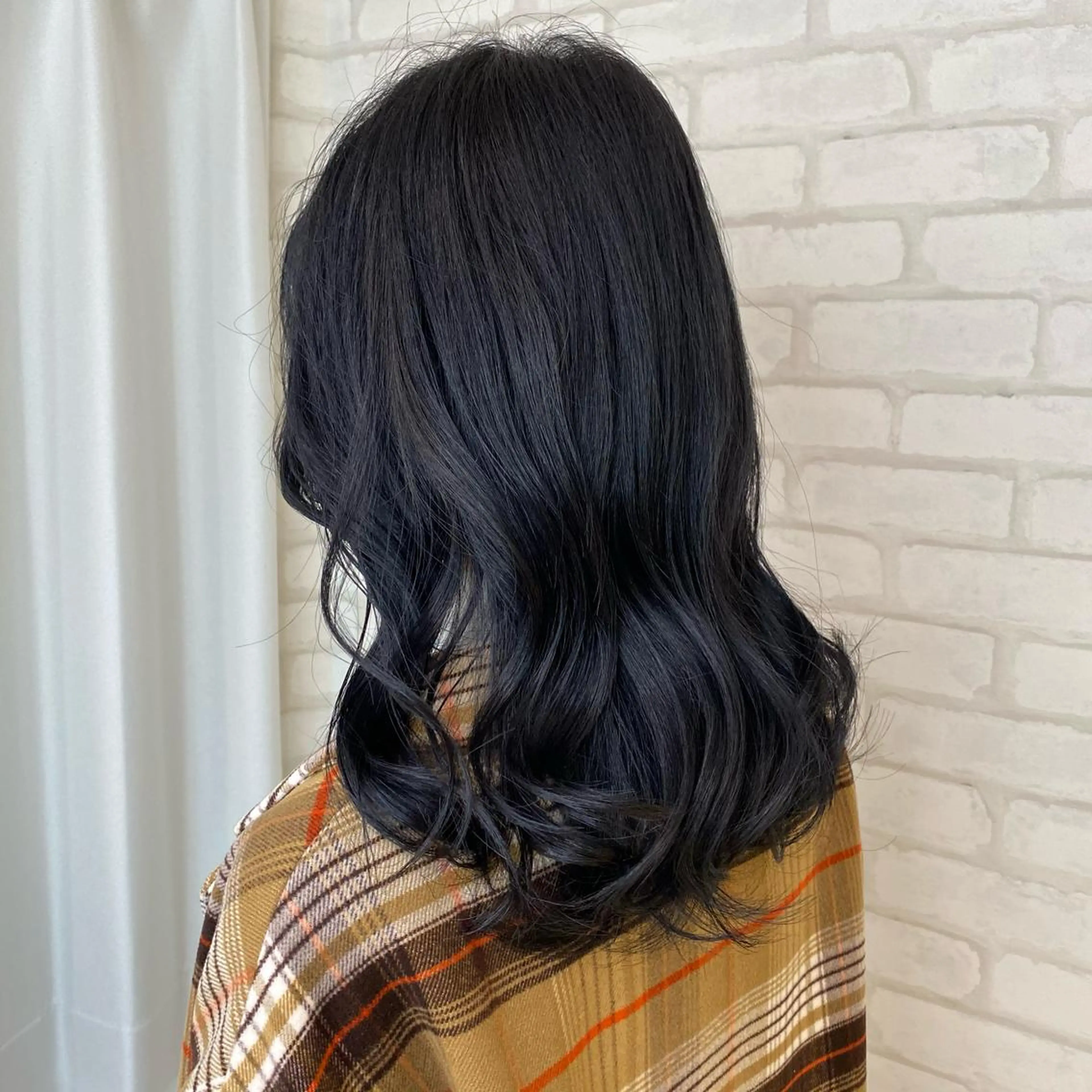 ミディアム カラー abilita AZUSAのヘアスタイル