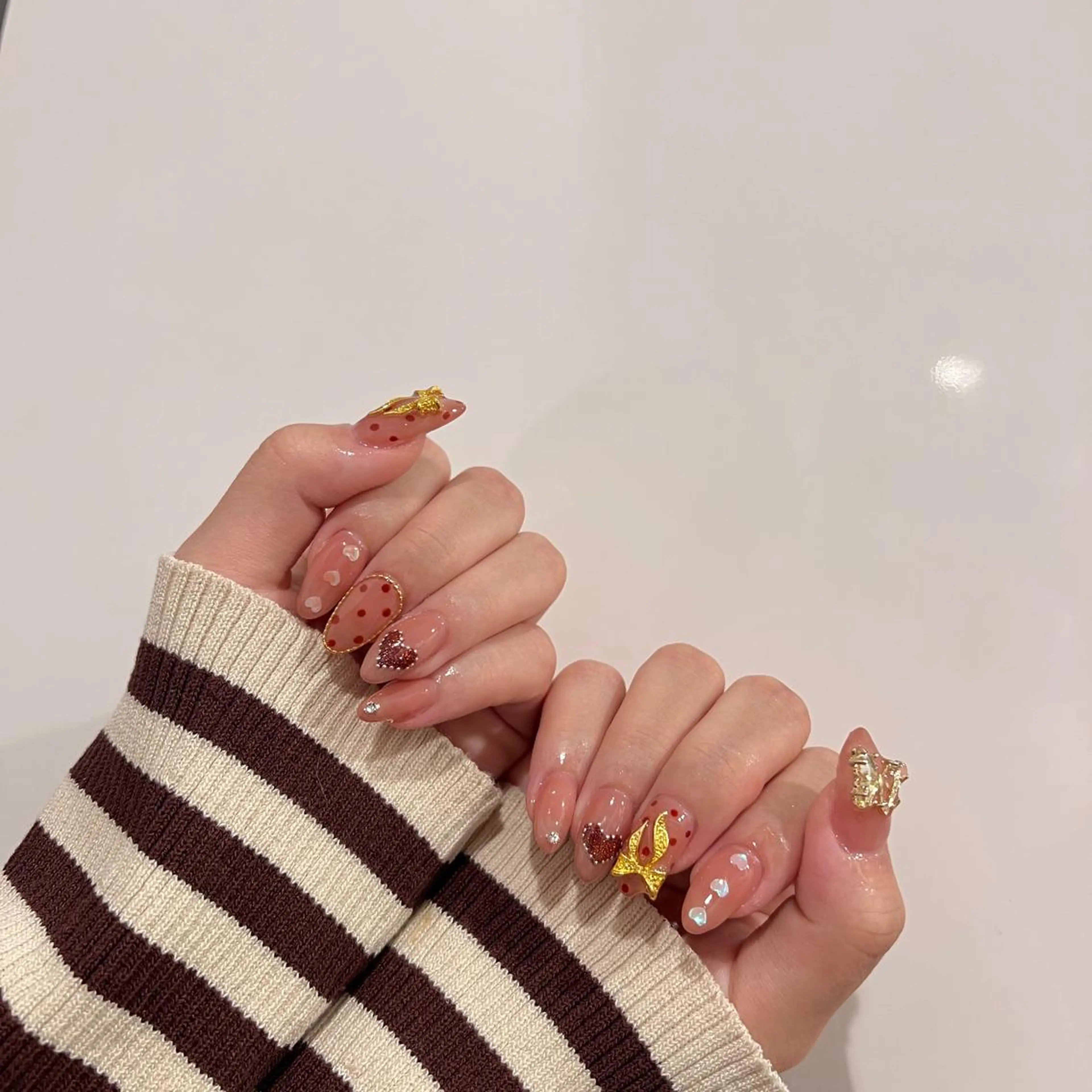 ネイル 黒葛原 めぐみのネイルデザイン