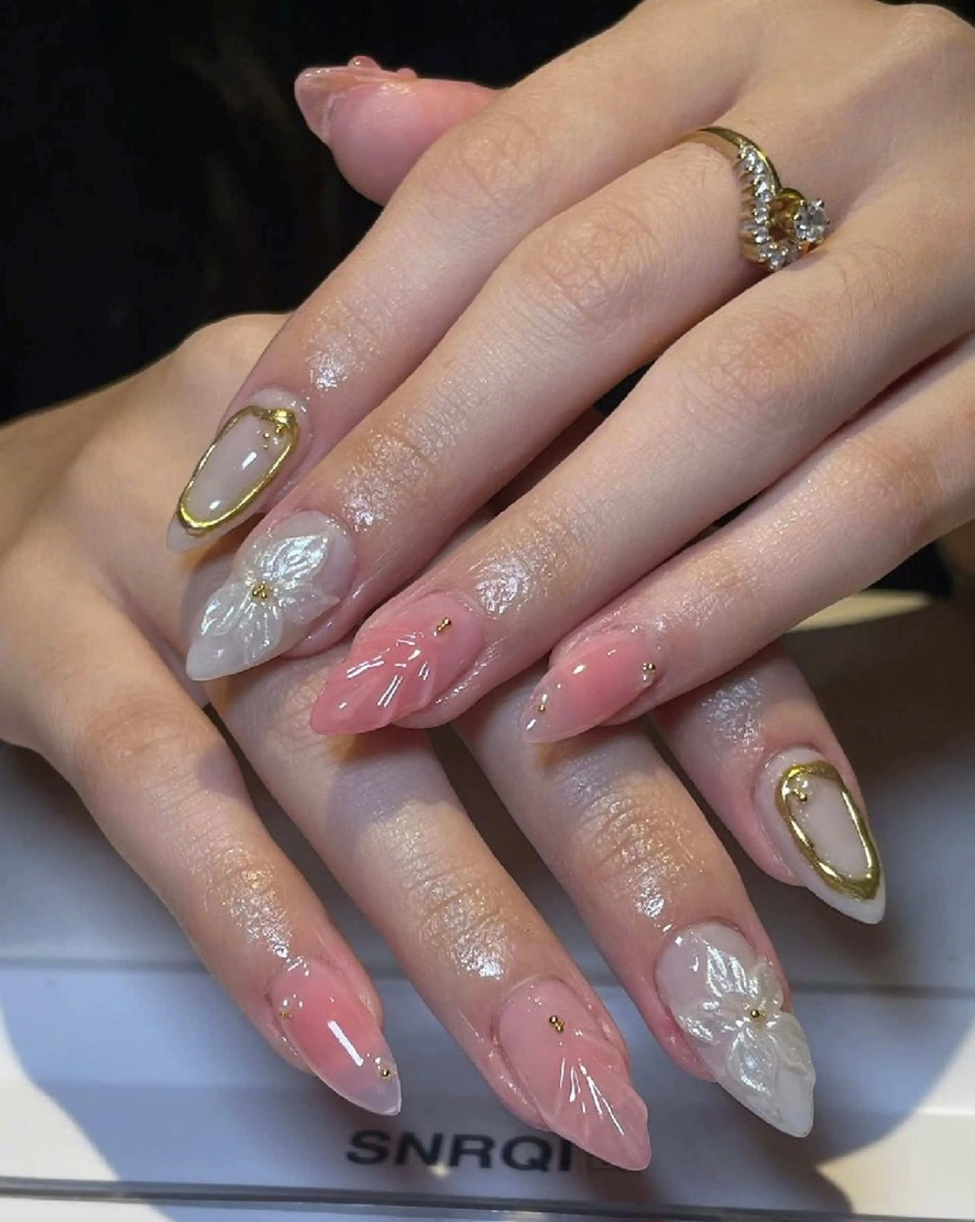 ネイル フレンチネイル グラデーション マグネットネイル ニュアンスネイル オフィスネイル MINDY ミンディのネイルデザイン