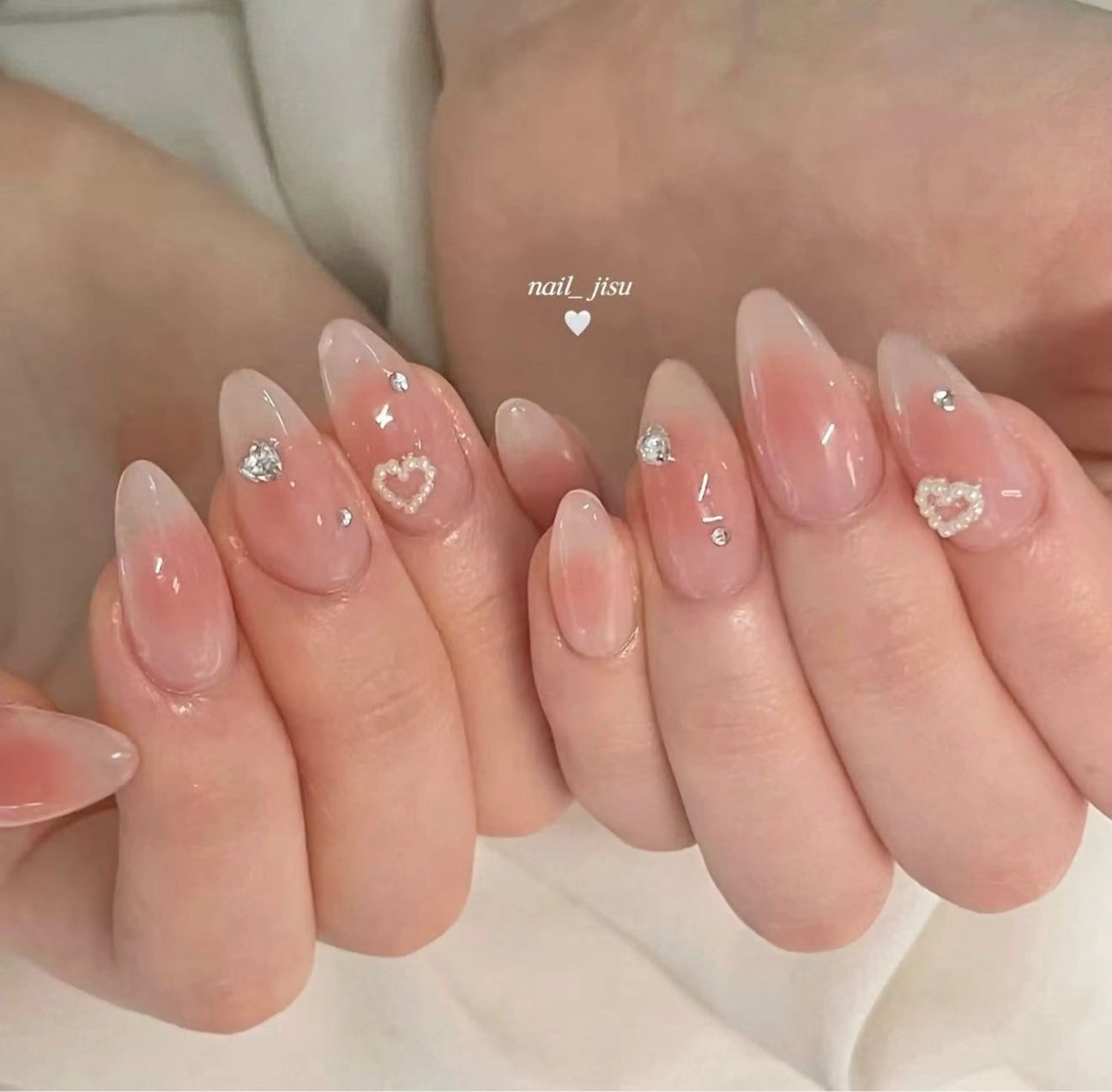 ネイル アートネイル チークネイル 長さ出し フレンチネイル ジェルネイル ハンドネイル 🦋new Nail🦋ニノのネイルデザイン