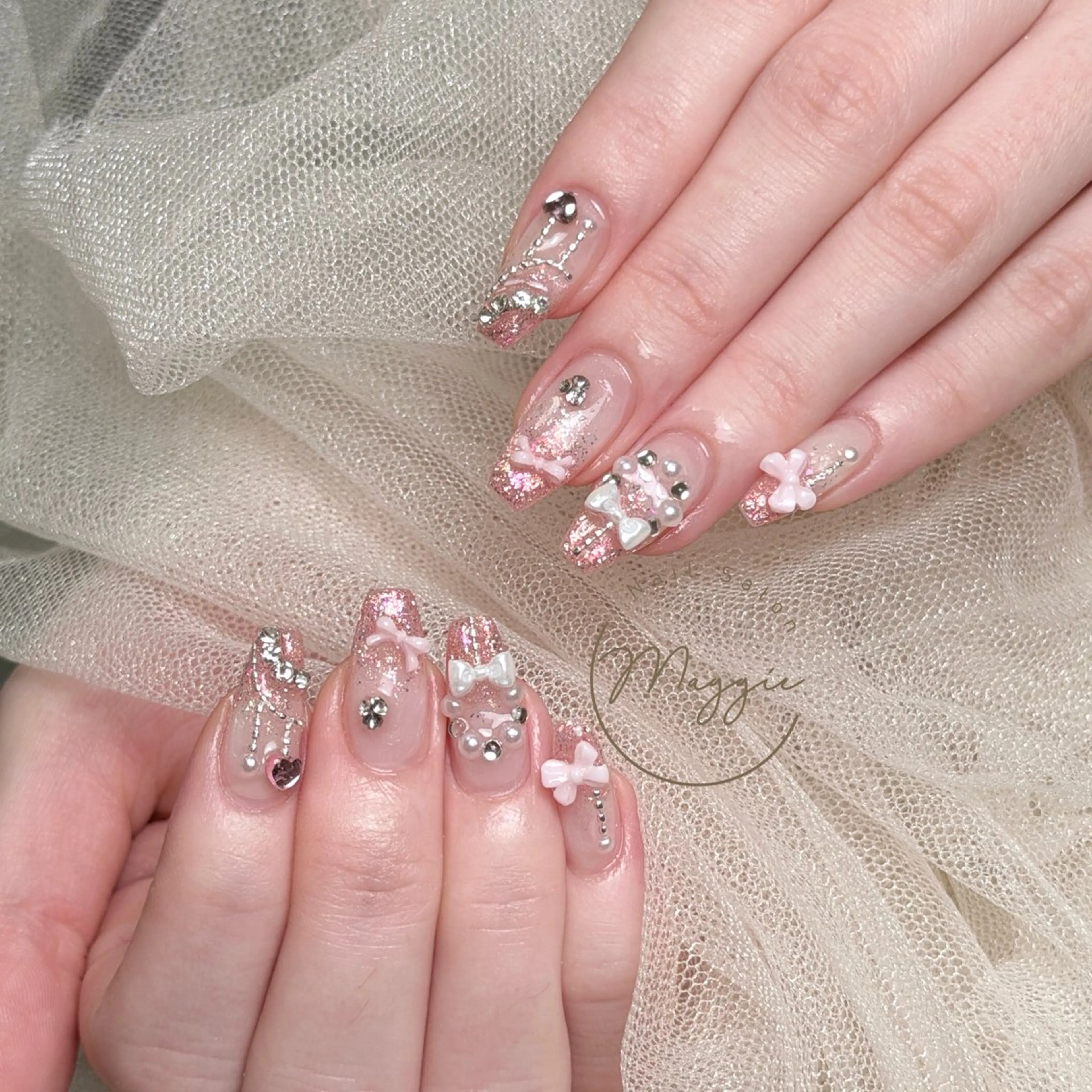 ネイル Maggie Nail🦩のネイルデザイン