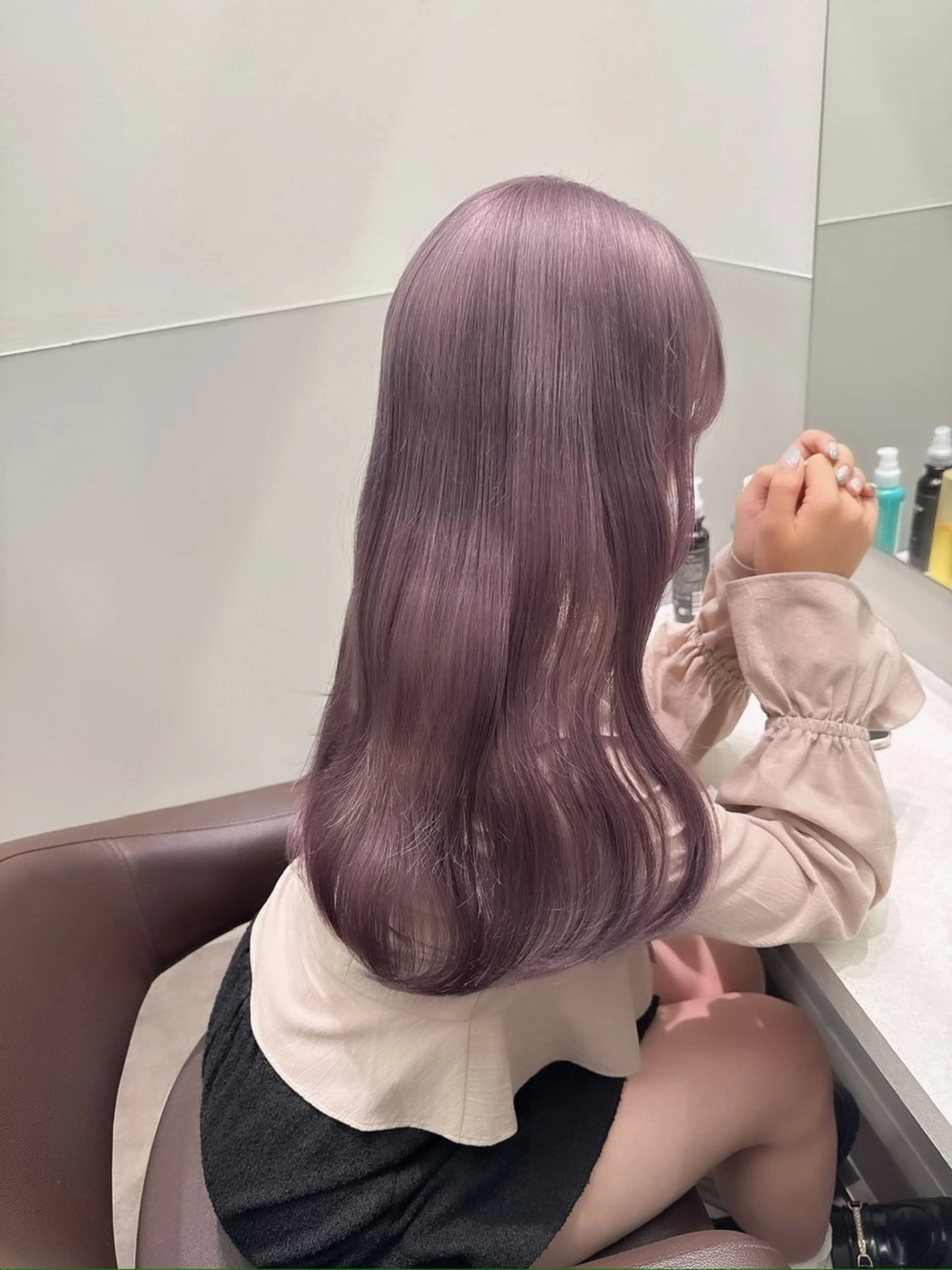 ロング ヘアカラー トリートメント ヘアセット グレー/ベージュ /髪質改善 れいとのヘアスタイル