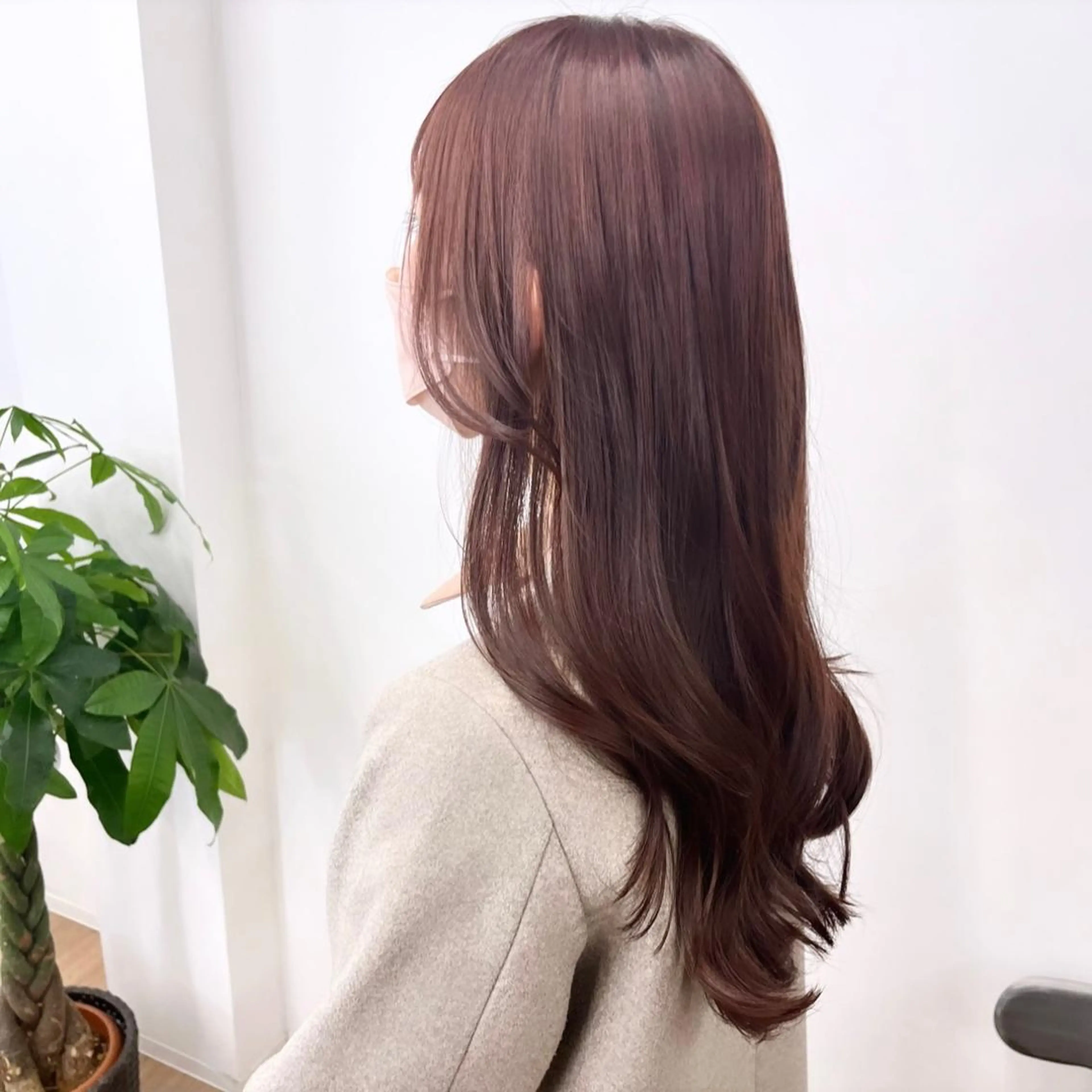 セミロング カラー ブラウンカラー ピンクカラー ピンクブラウン HIROKO / 透明感暖色カラー🎀のヘアスタイル