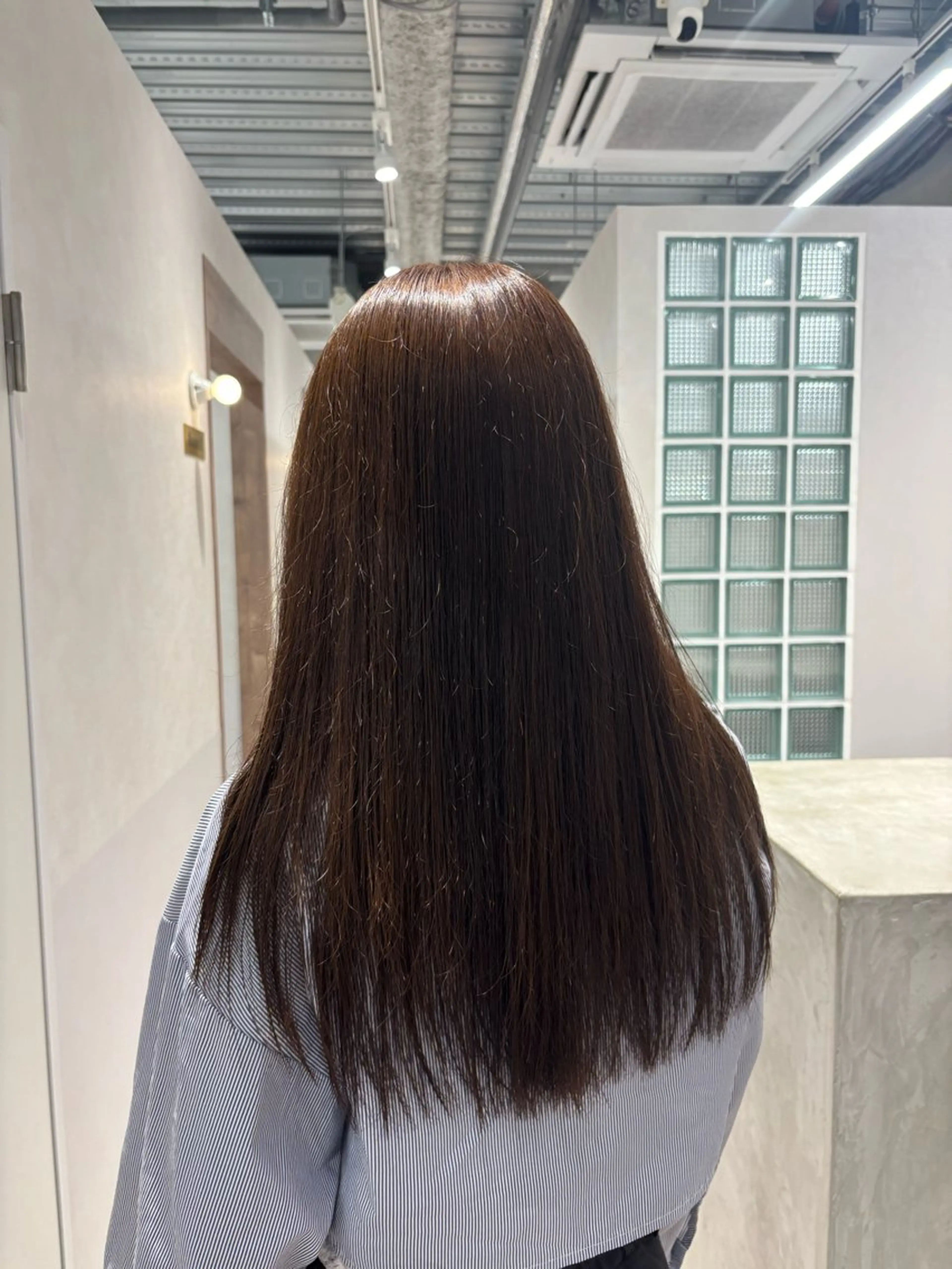 ロング ヘアカラー 吉澤 愛心のヘアスタイル