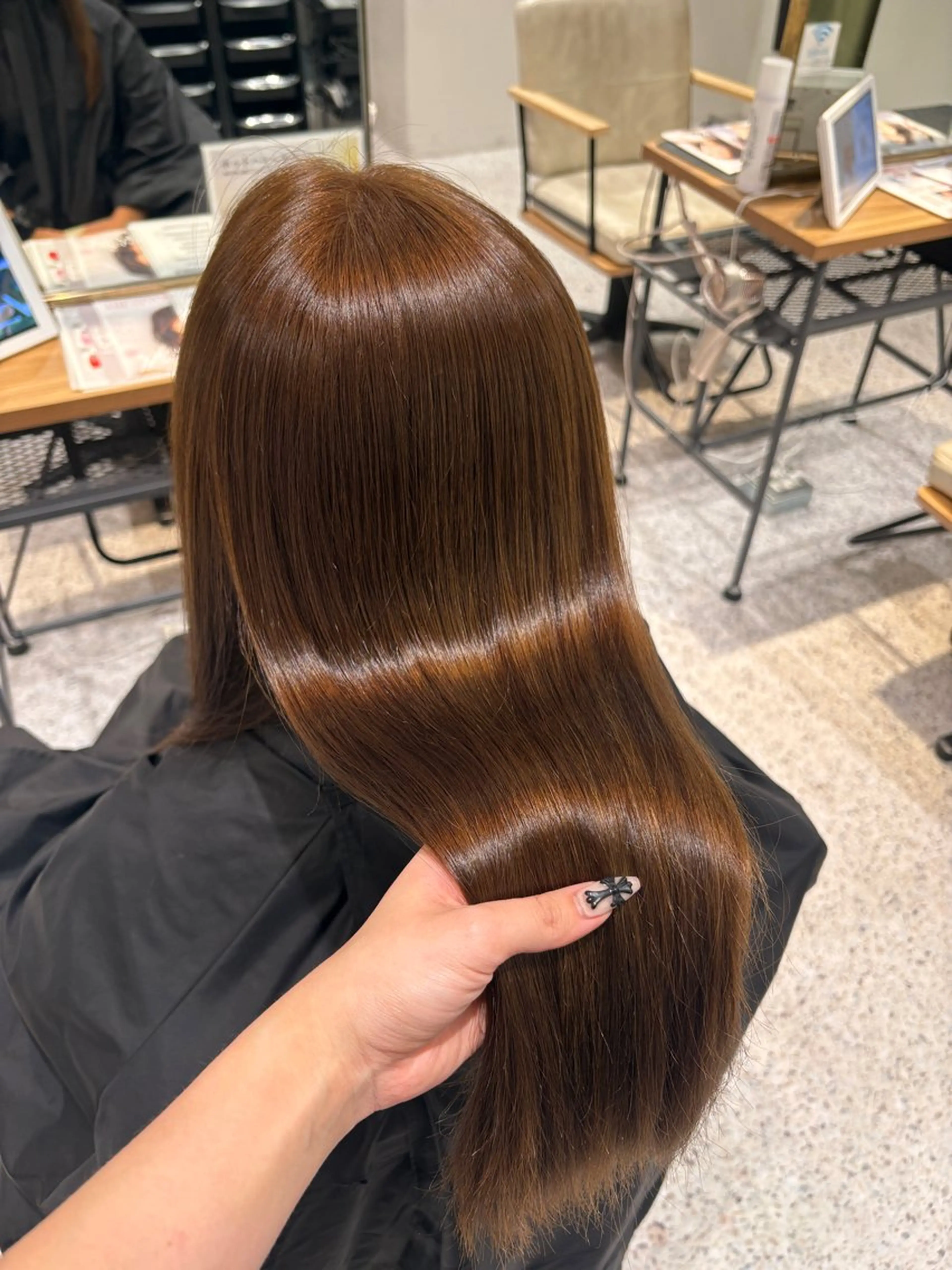 カラー 👽個性派ネイル🎀 komachiのヘアスタイル