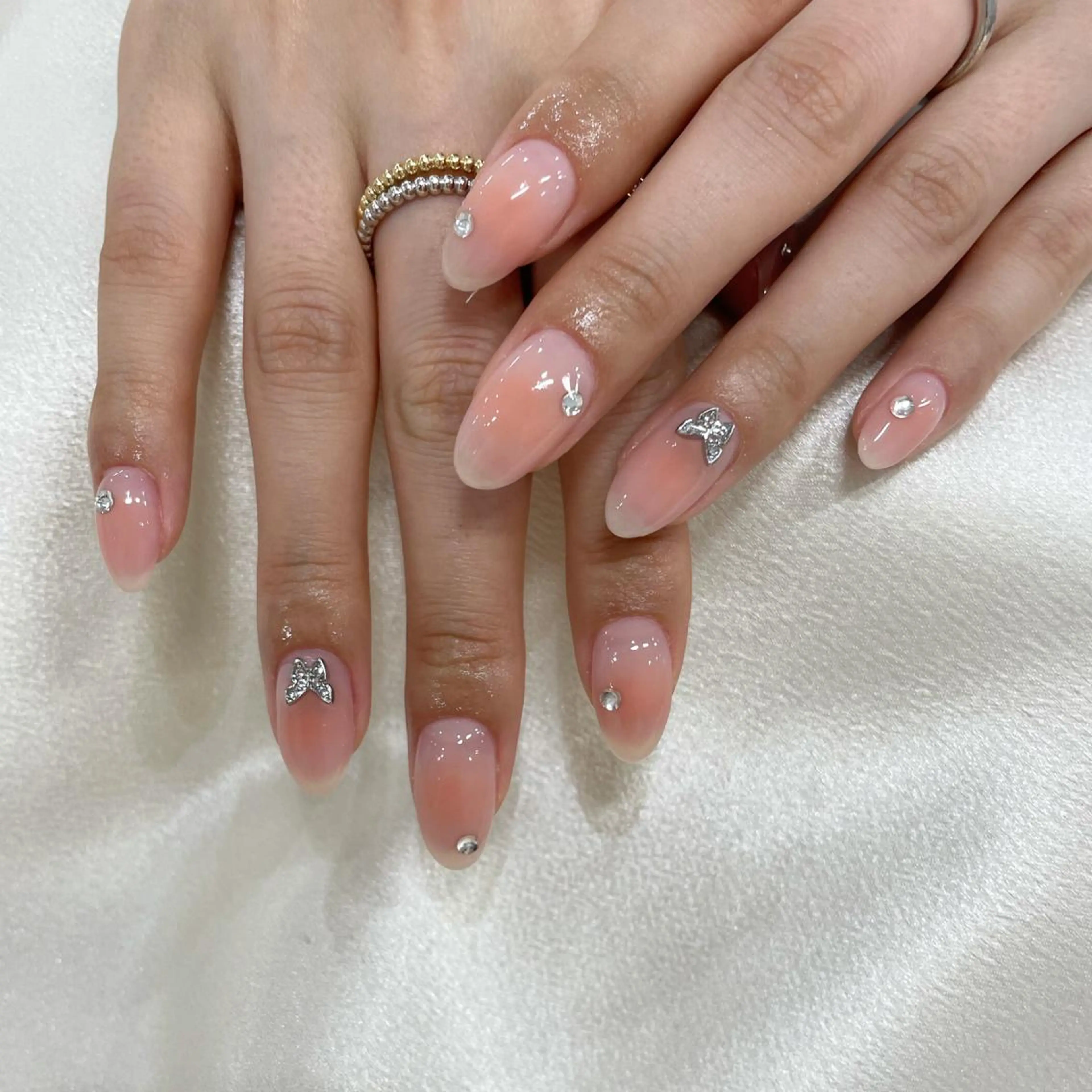 ネイル Ellenail恵比寿店所属・Shion / エルネイル恵比寿のネイルデザイン