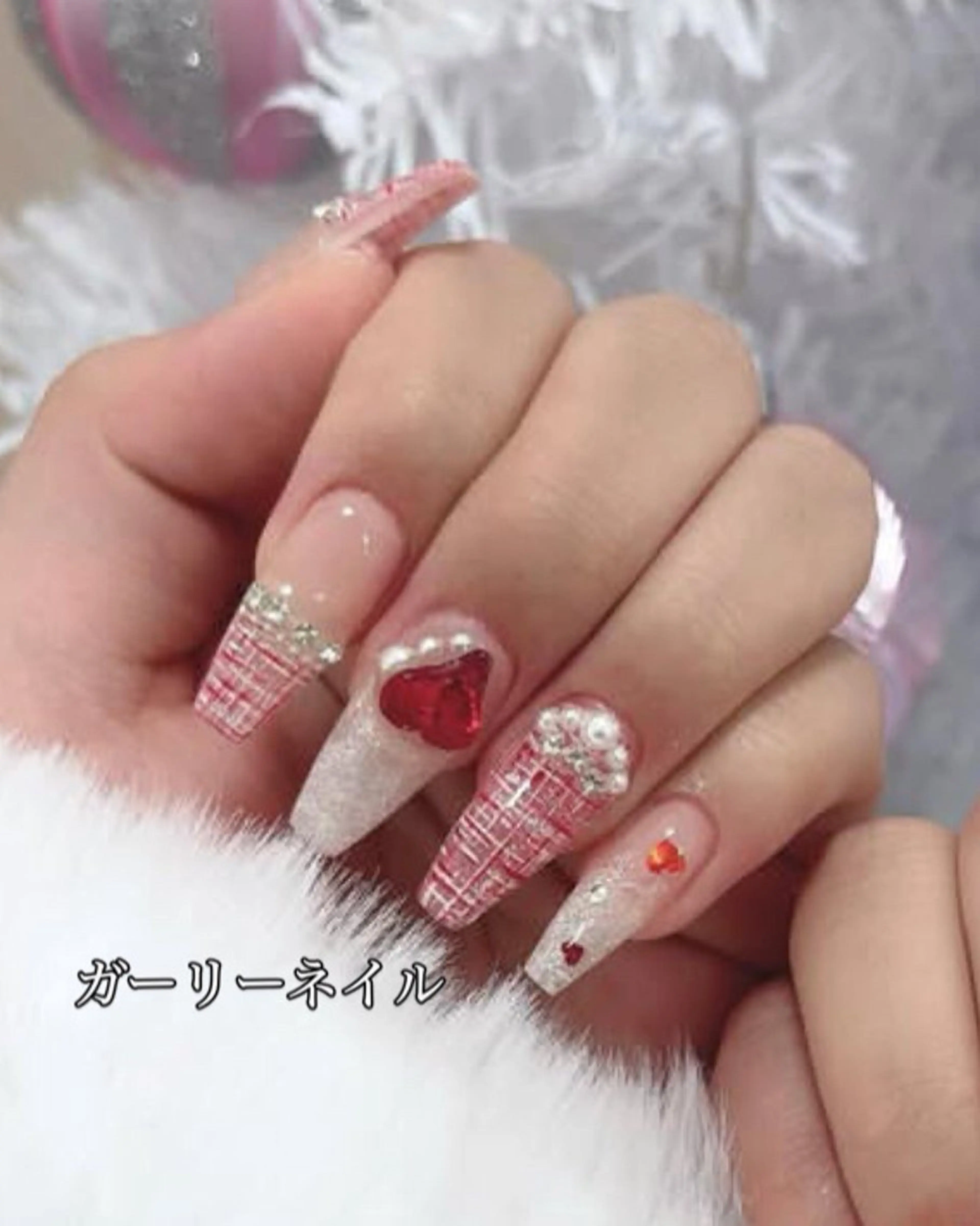 ネイル アートネイル ジェルネイル オフィスネイル パラジェル ハンドネイル Roger 舞のネイルデザイン