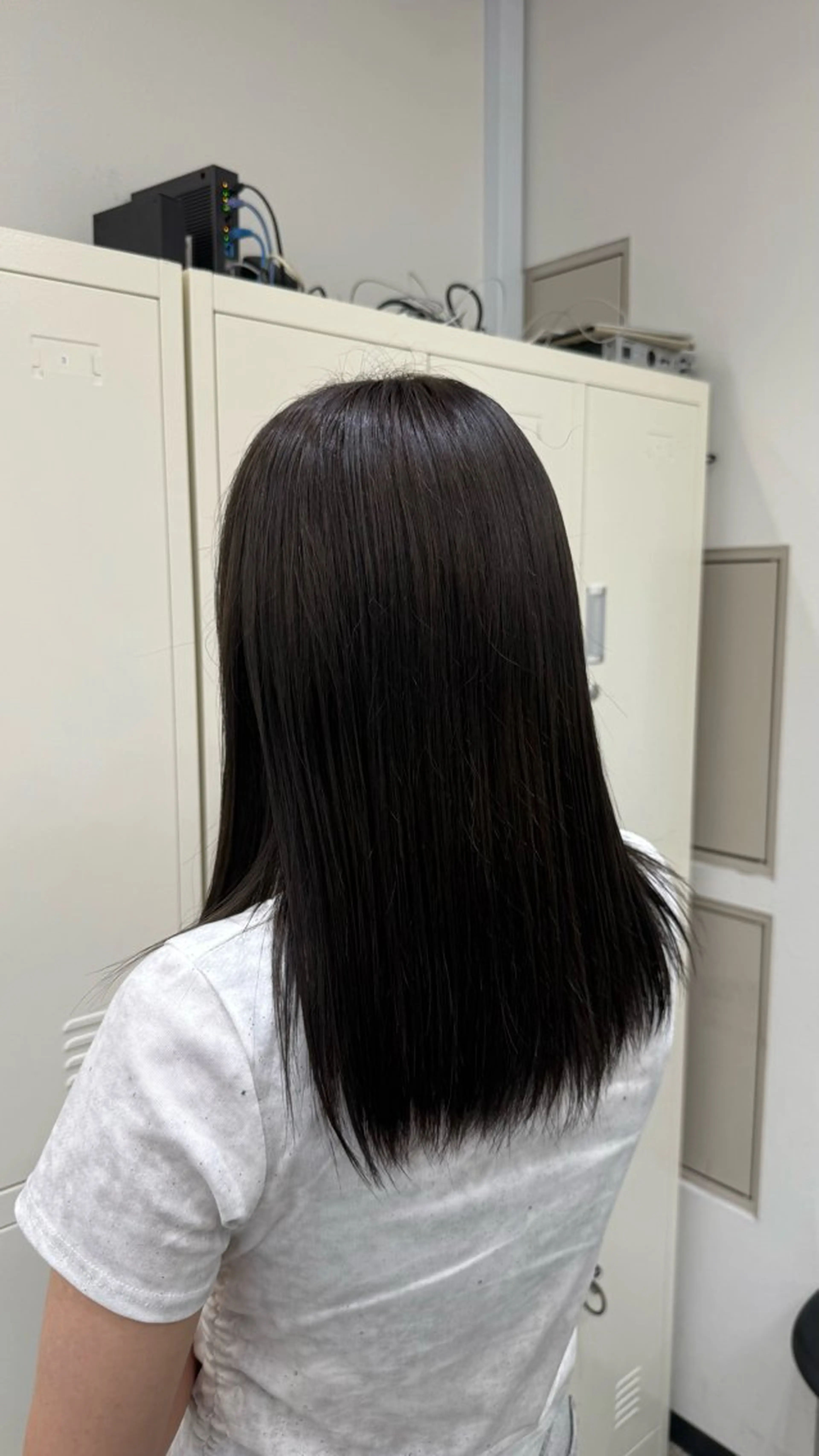 セミロング カラー グレージュ オリーブグレージュ オリーブグレー ヘアカラー 🌈ハイトーンカラー ⋆˚ʚɞにいな🌈のヘアスタイル