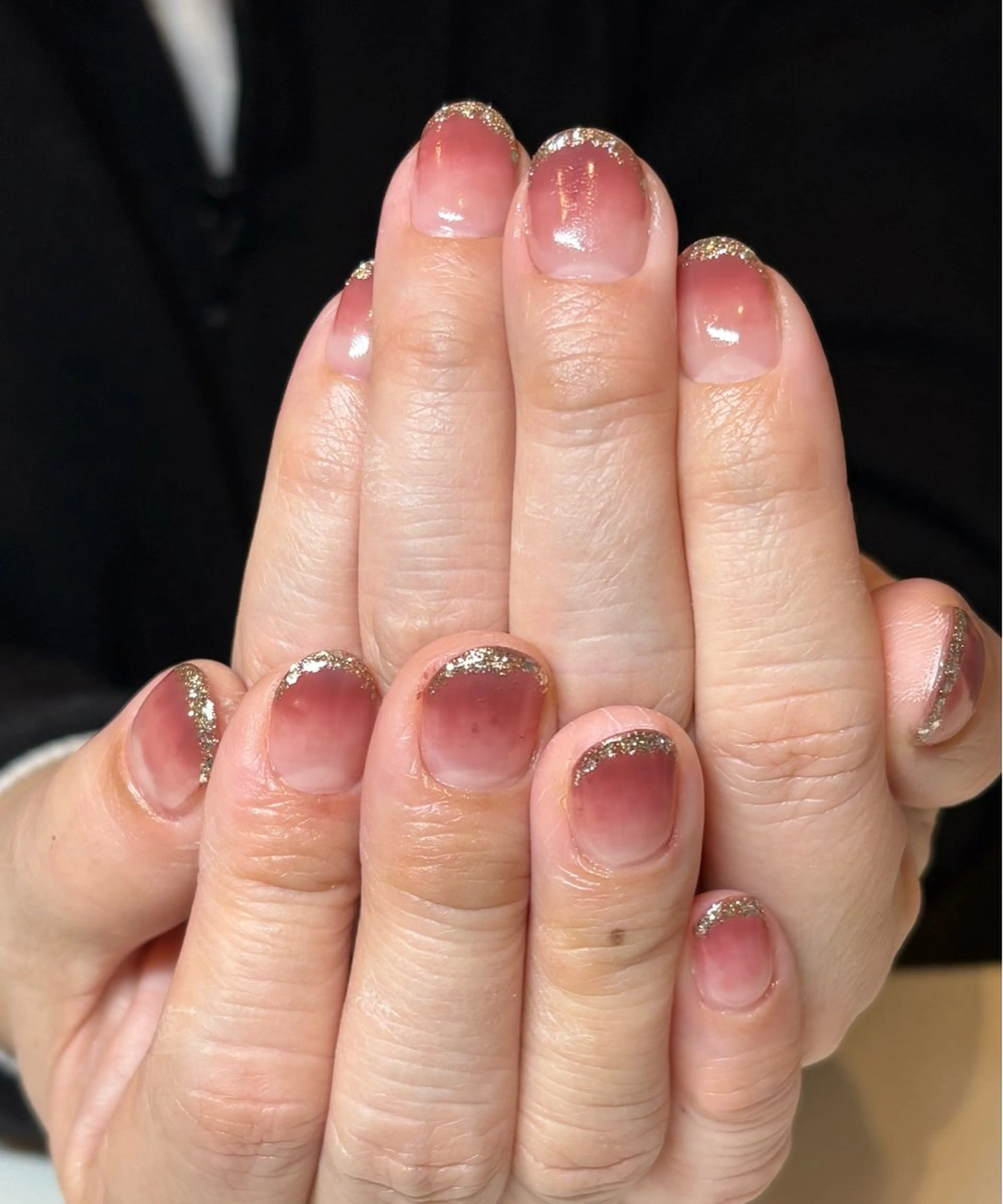 ネイル ゴールド グラデーション ラメ(グリッター) ハンドネイル みぎた かのこのネイルデザイン