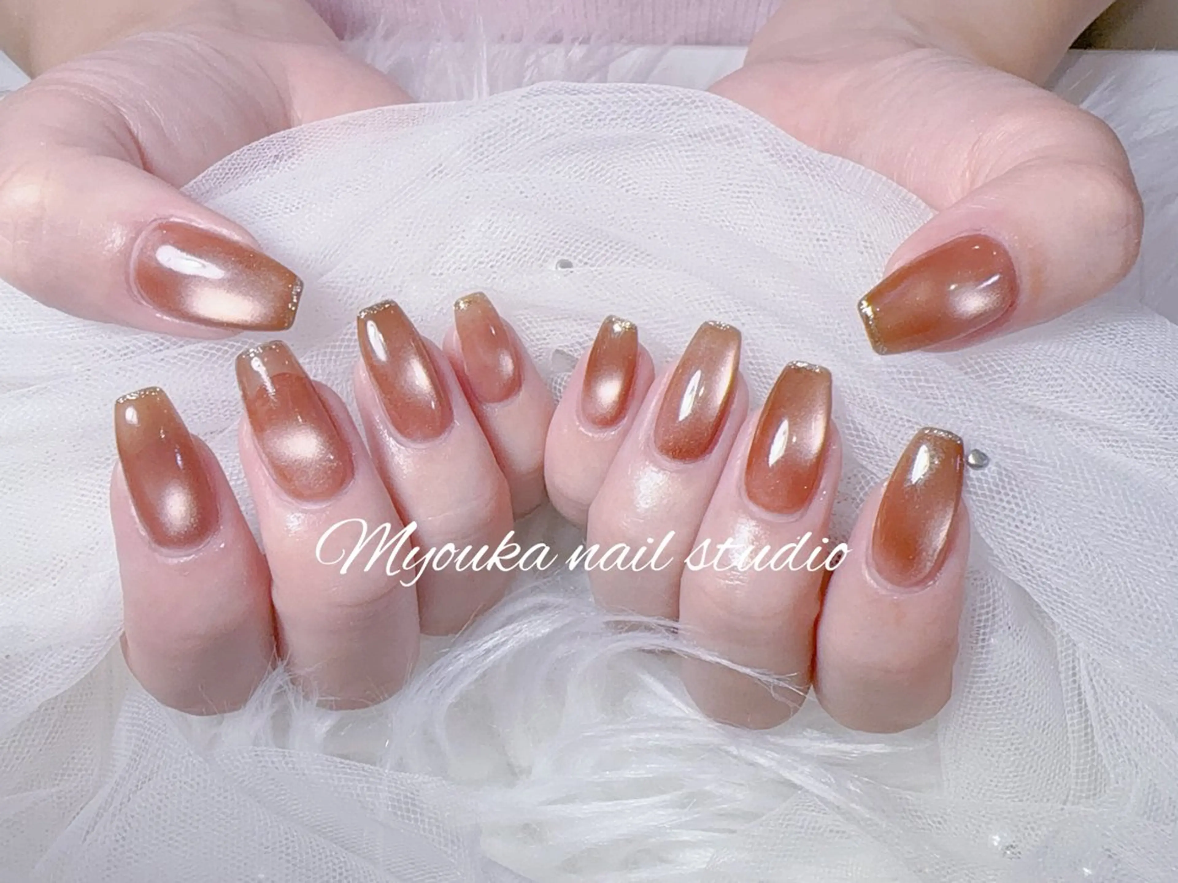 (初回ソフトジェルオフ無料) マグネットネイル＋先端ラメライン ¥6480の写真