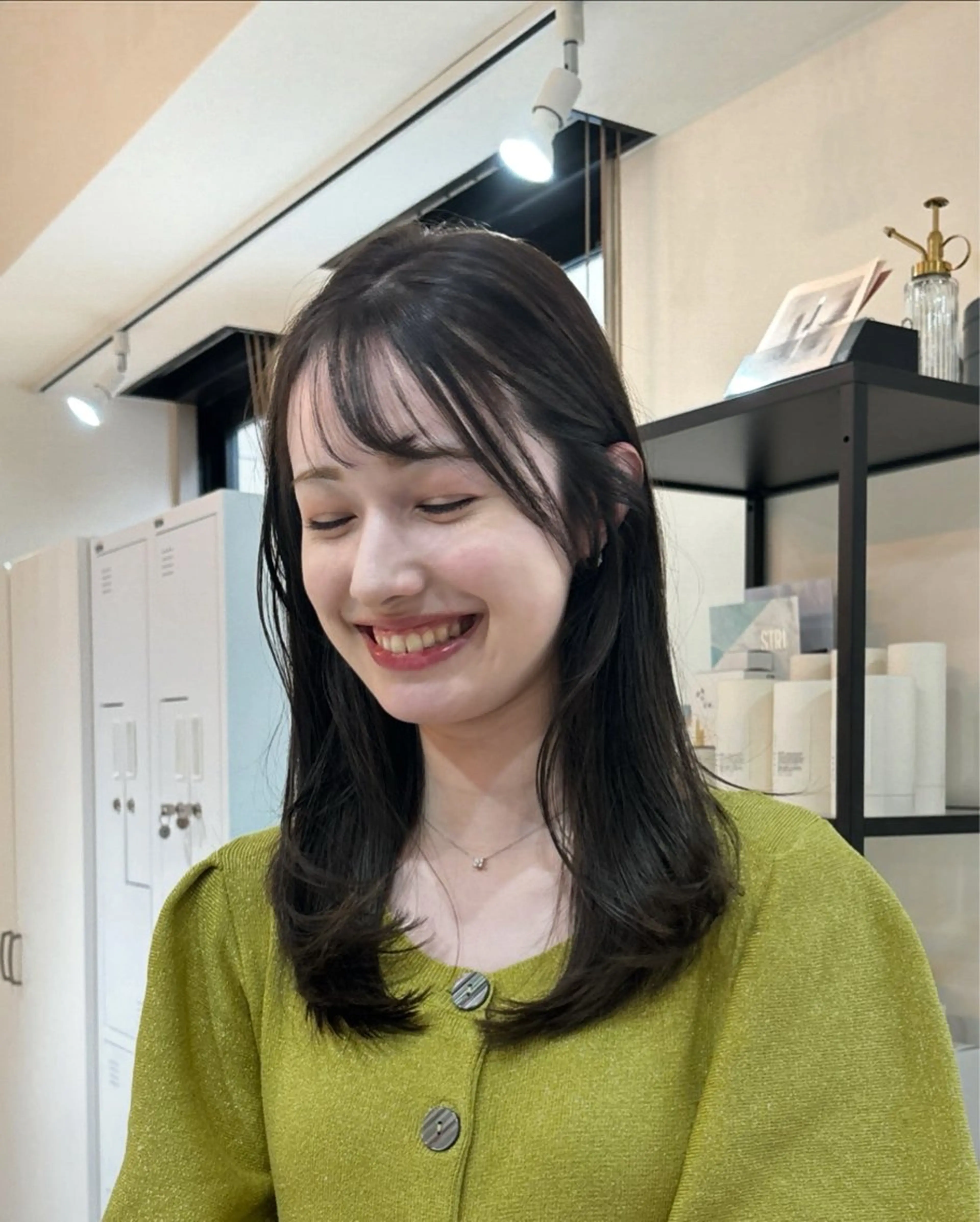 セミロング AHNKISM所属・トレンド🌷 ボブ　パーマ🩰のヘアスタイル