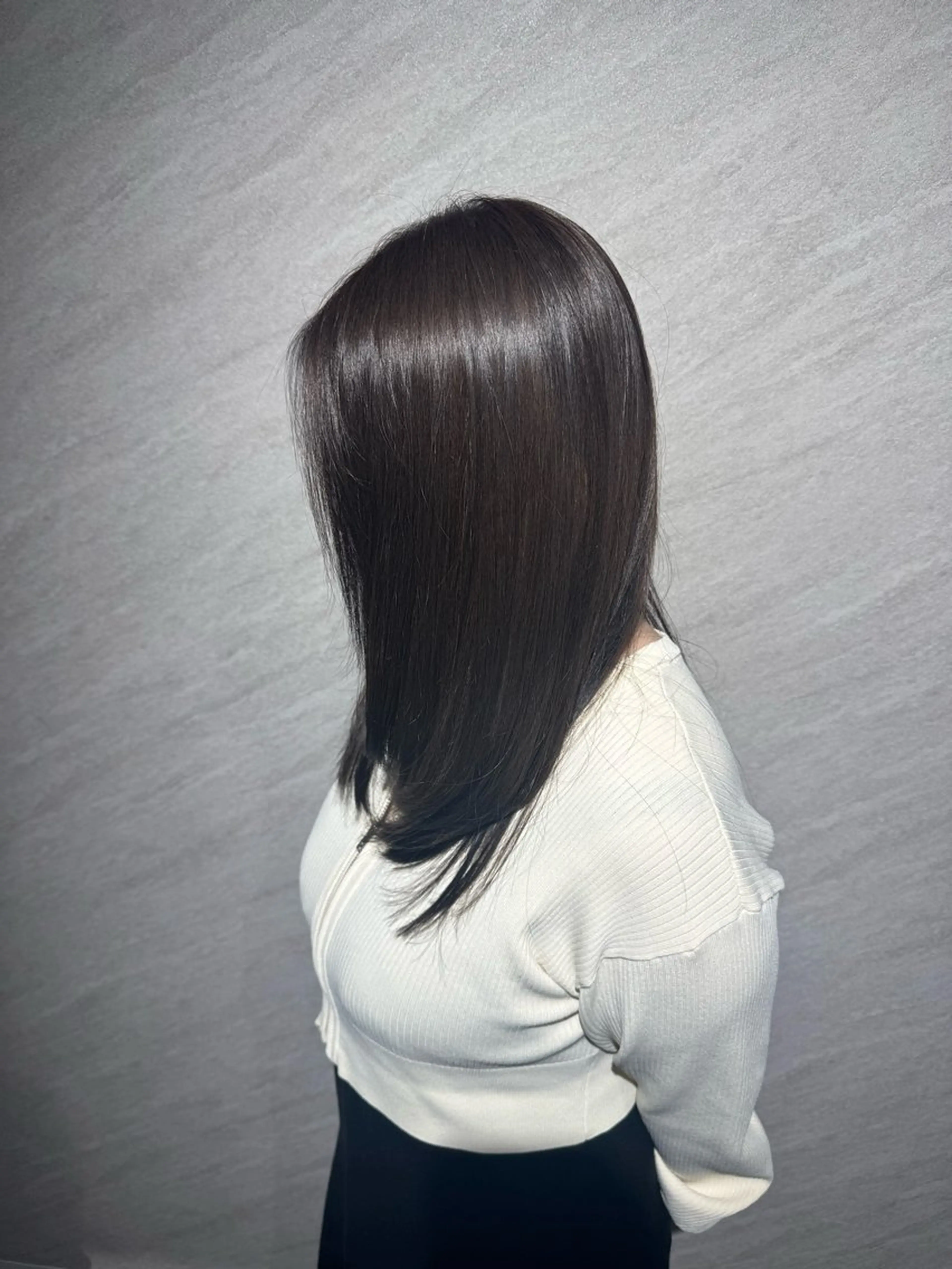 ミディアム カラー カット ヘアカラー トリートメント ANBEL所属・西宮市で髪質改善 縮毛矯正特化のヘアスタイル