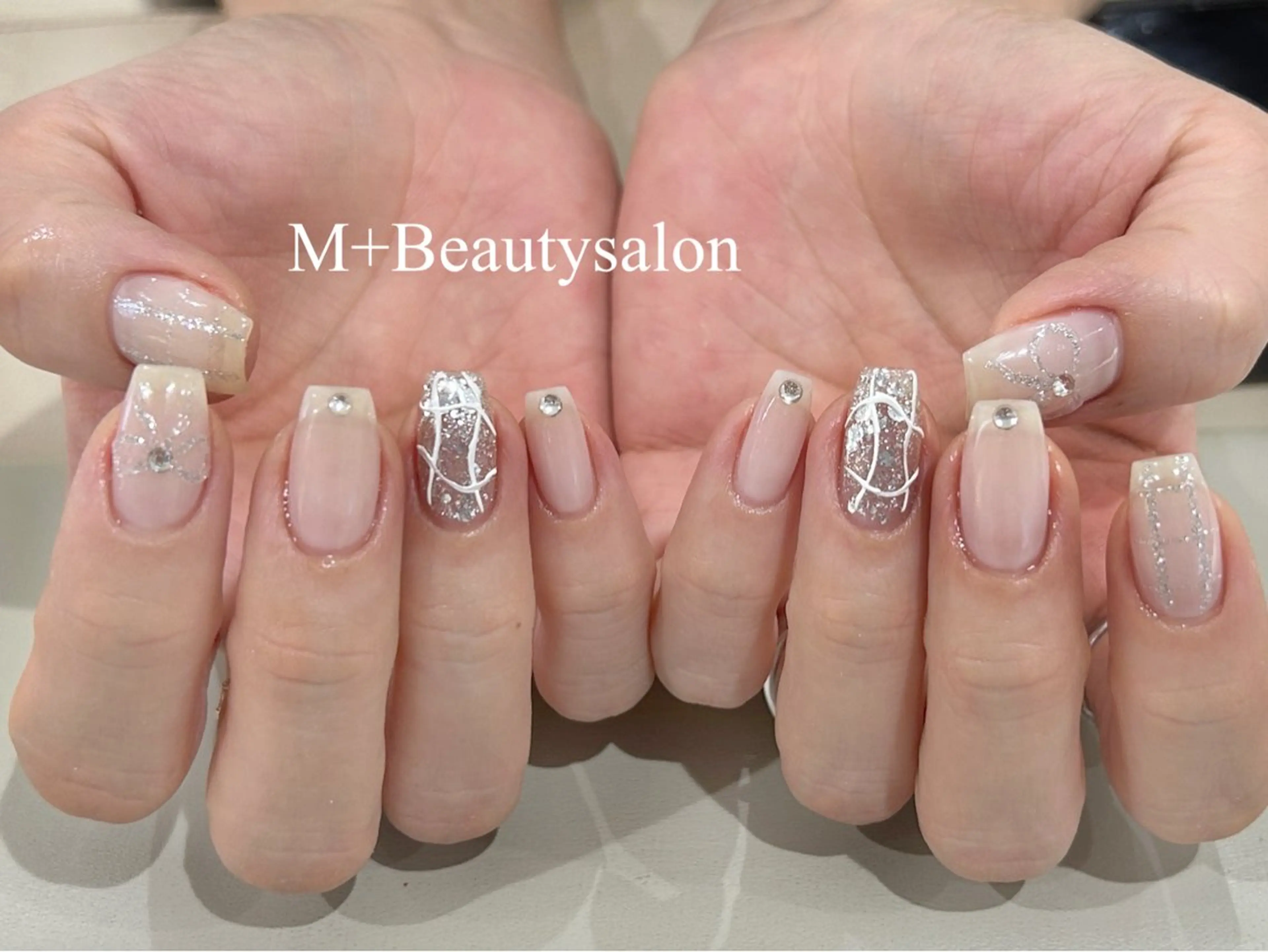 ネイル M+  Beauty Salonのネイルデザイン