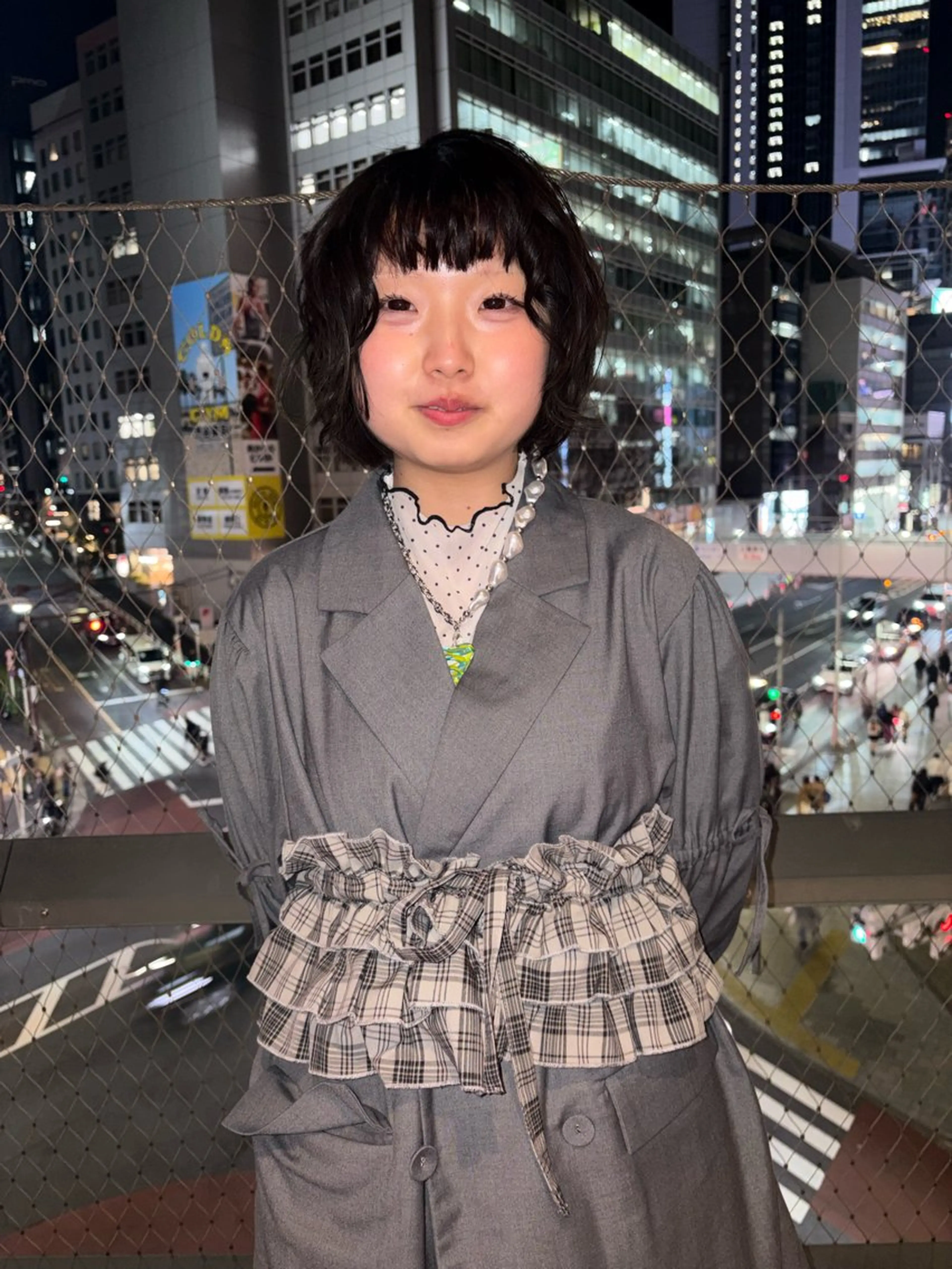 ショート カラー カット ヘアカラー HIKARI🐈⬛ ハイトーン×デザインのヘアスタイル