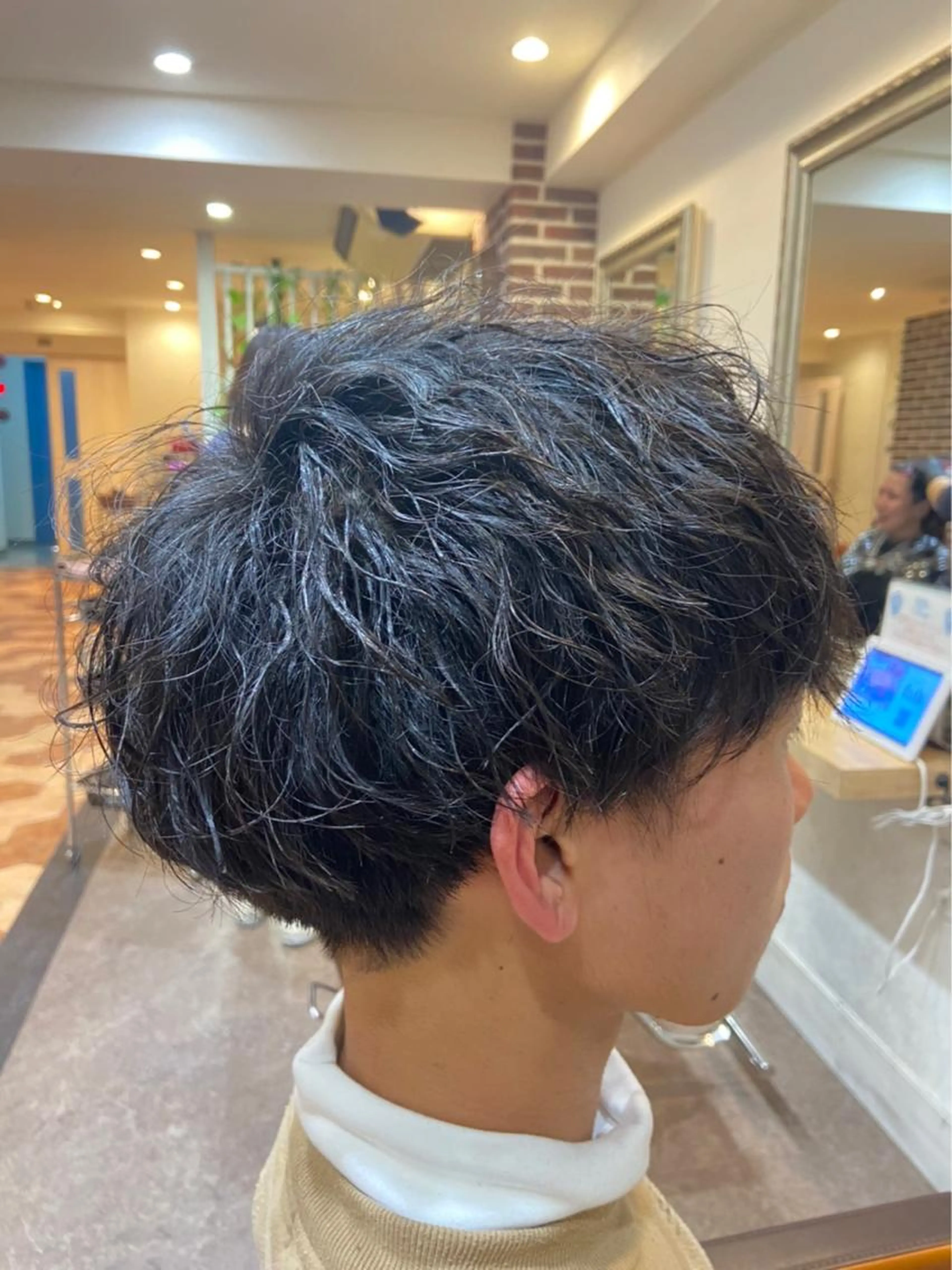 メンズカット✂︎+パーマ🧑🏻🦱+眉カットの写真