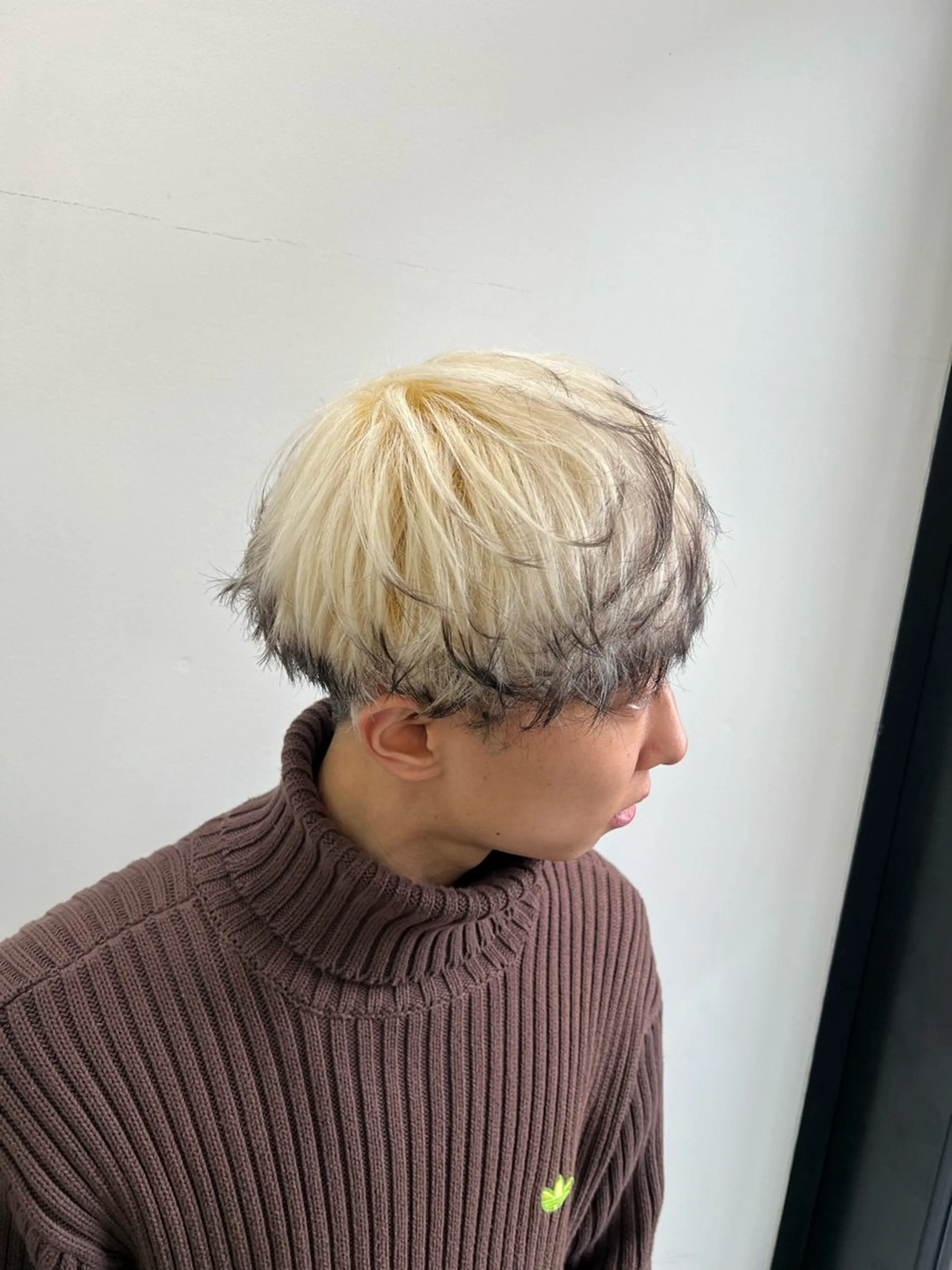 【✨初来店から1年間有効✨】メッシュ、エンドカラー🔥【ブリーチ＋カラー】＋モテ髪メンズカット＋補修トリートメント韓国の写真