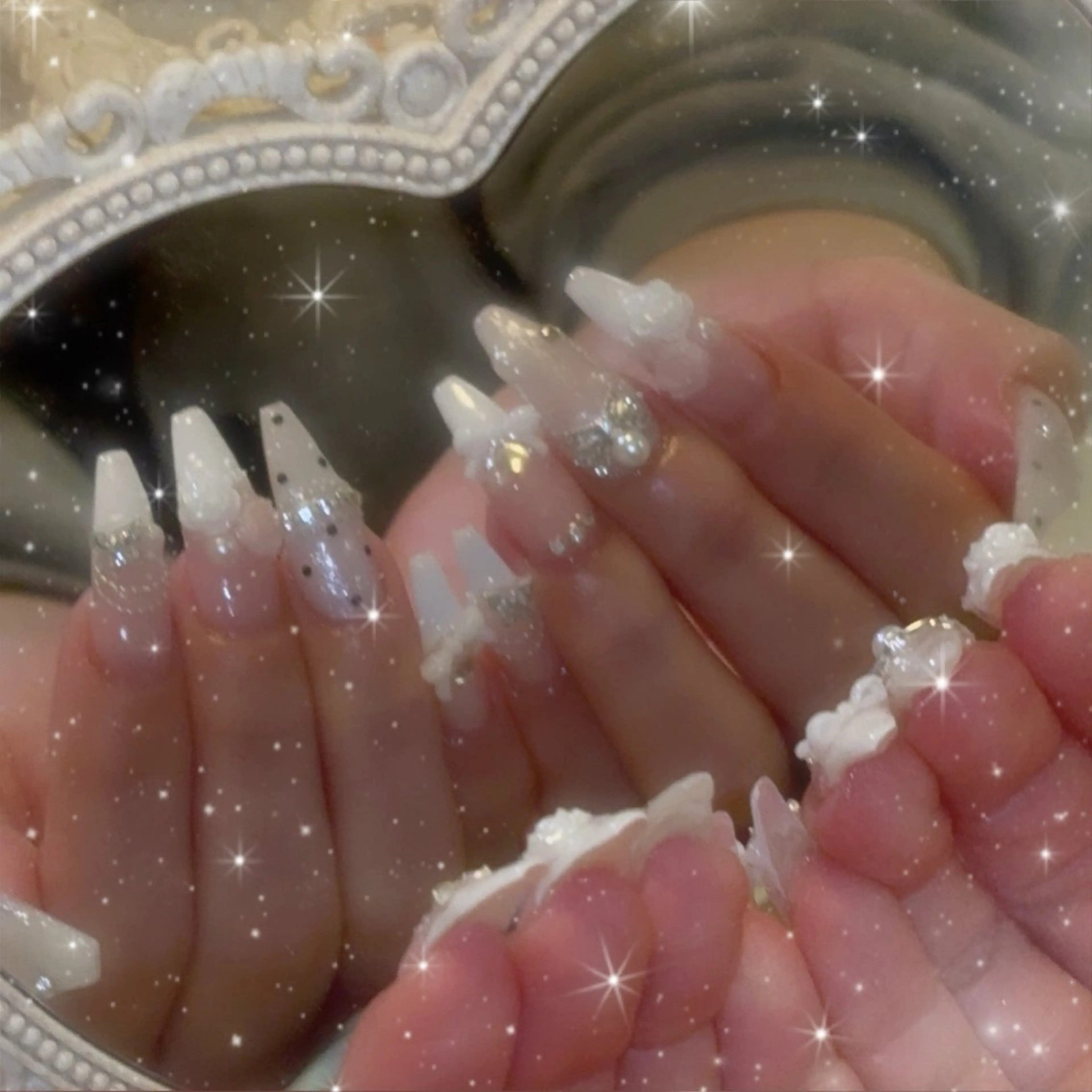 ネイル LUANA所属・LUANA ジュリのネイルデザイン