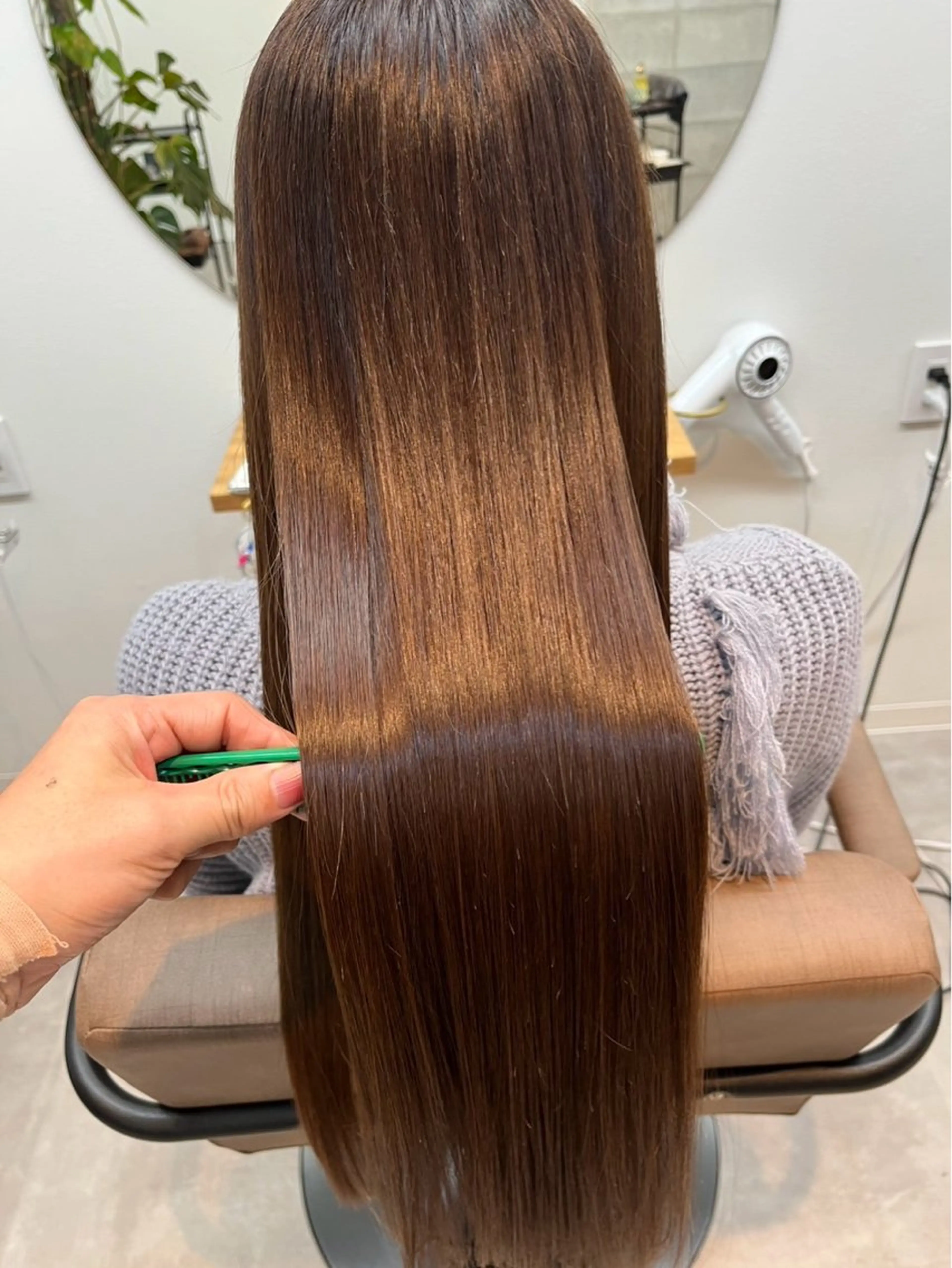 ロング カラー ブラウンカラー ナチュラルブラウン 照井 美桜のヘアスタイル