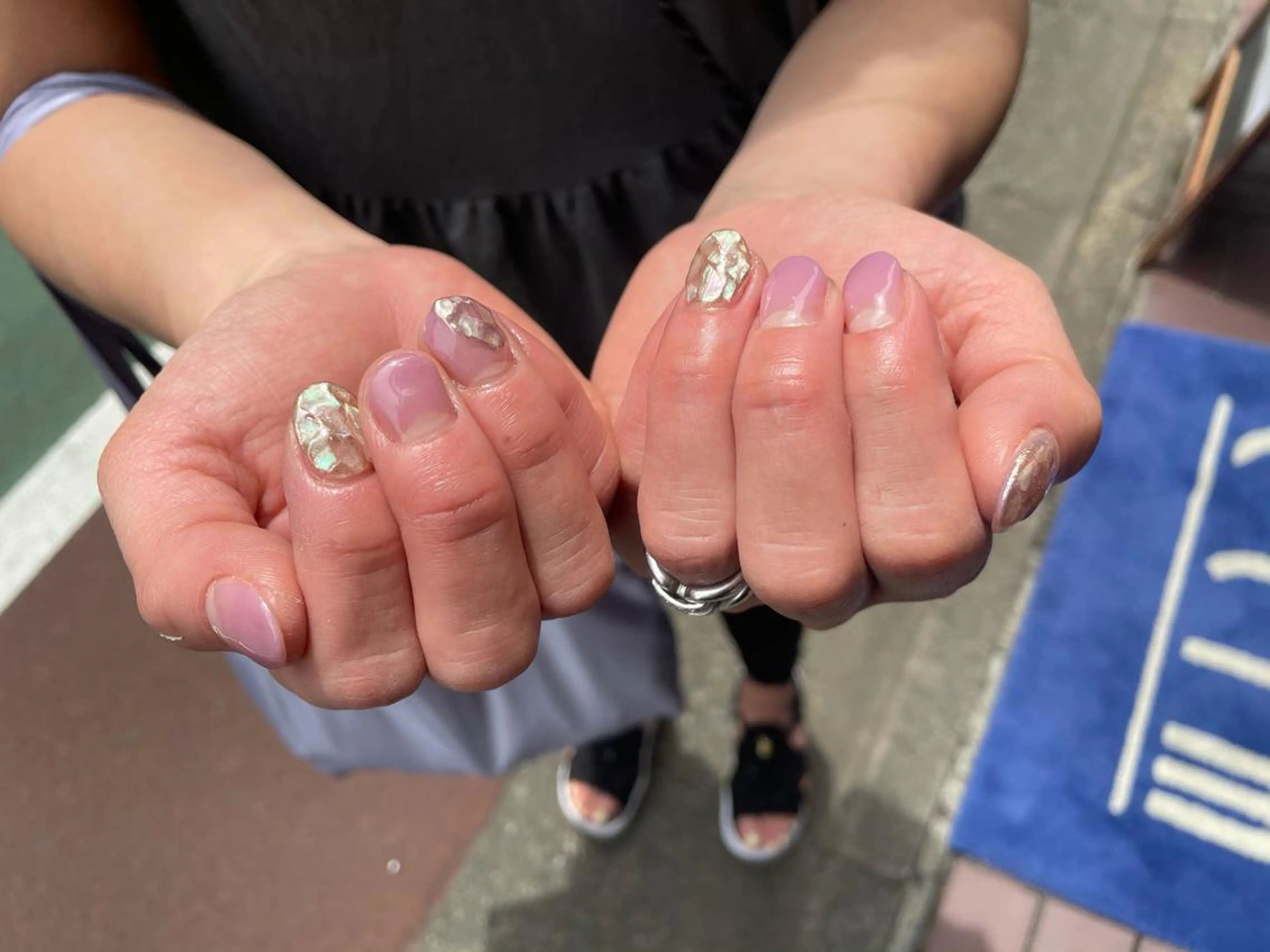 ネイル ハンドネイル ハンドケア R'well所属・はばすみれ🎀ﾈｲﾙ 光ﾌｪｲｼｬﾙ ﾍｱのネイルデザイン