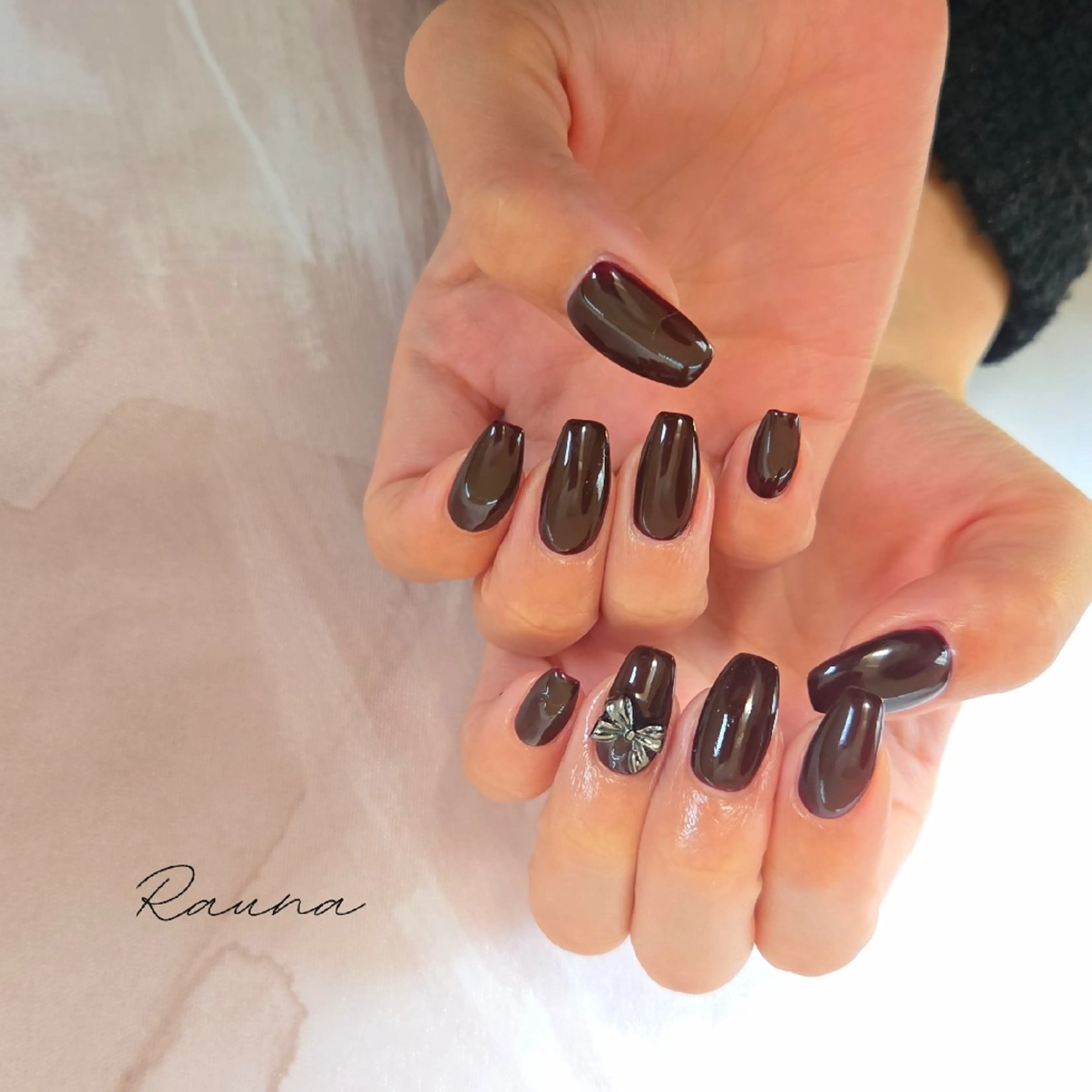 ネイル ハンドネイル Rauna nailsalon のネイルデザイン