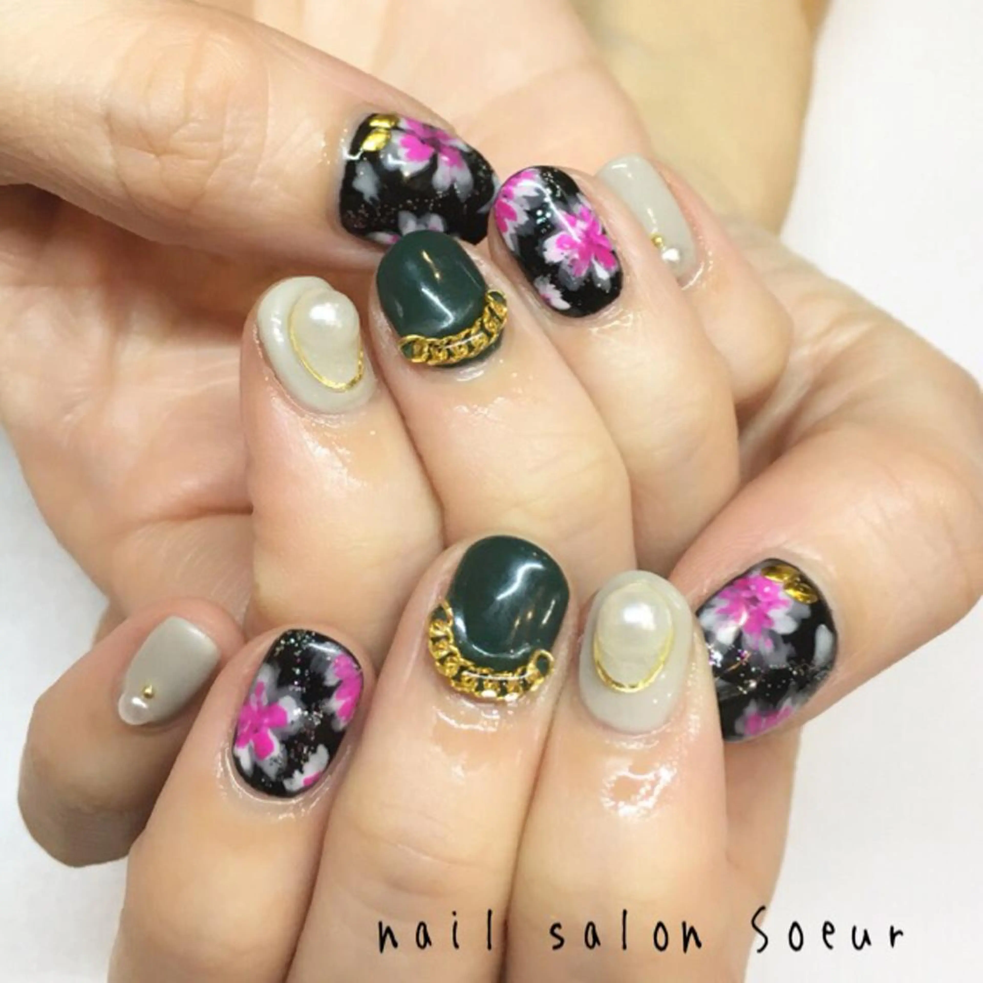 ネイル アートネイル フラワーネイル ジェルネイル グリーン ニュアンスネイル ハンドネイル nail salon Soeurのネイルデザイン