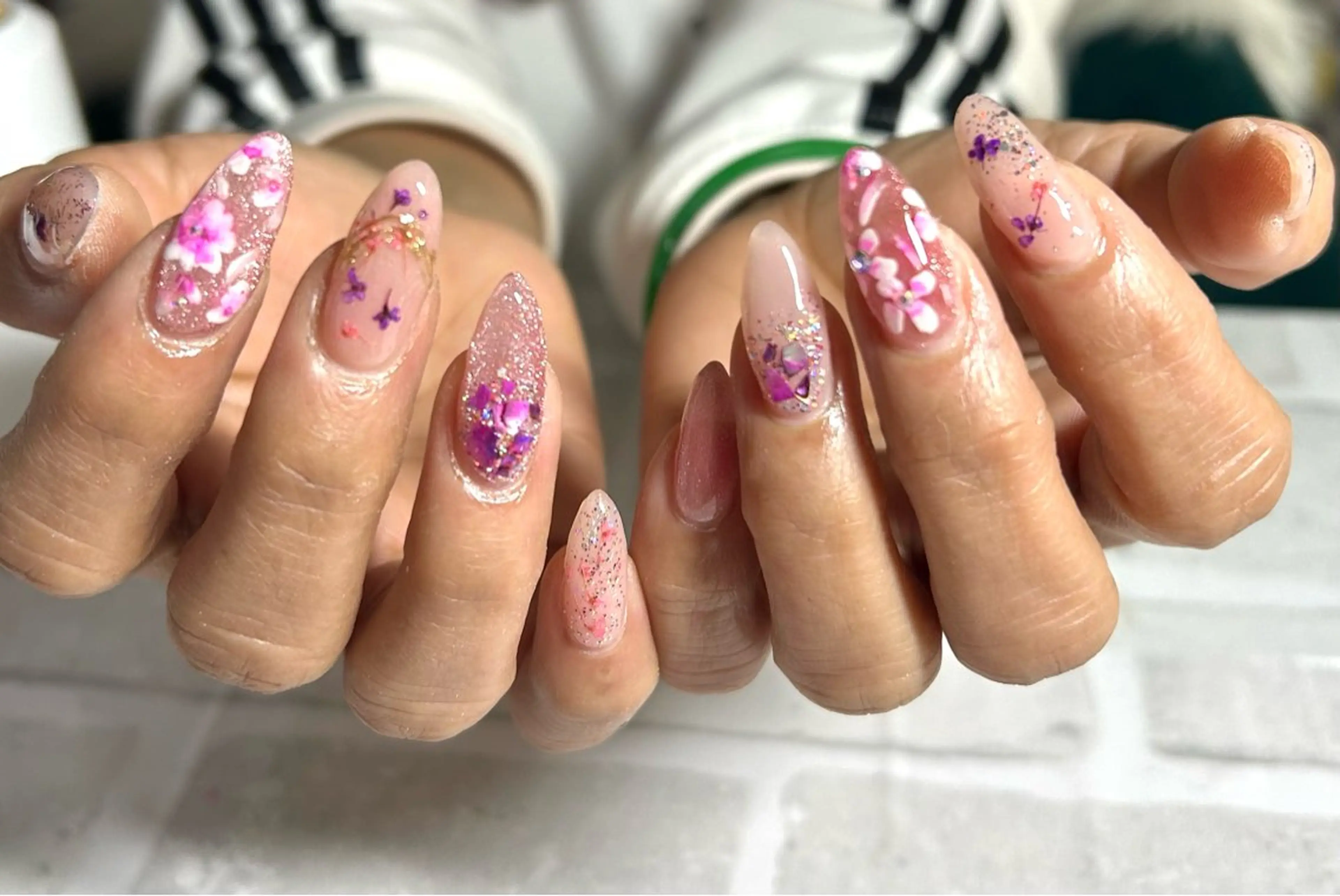 ミディアム 2dy所属・2DY NAIL SALONのネイルデザイン